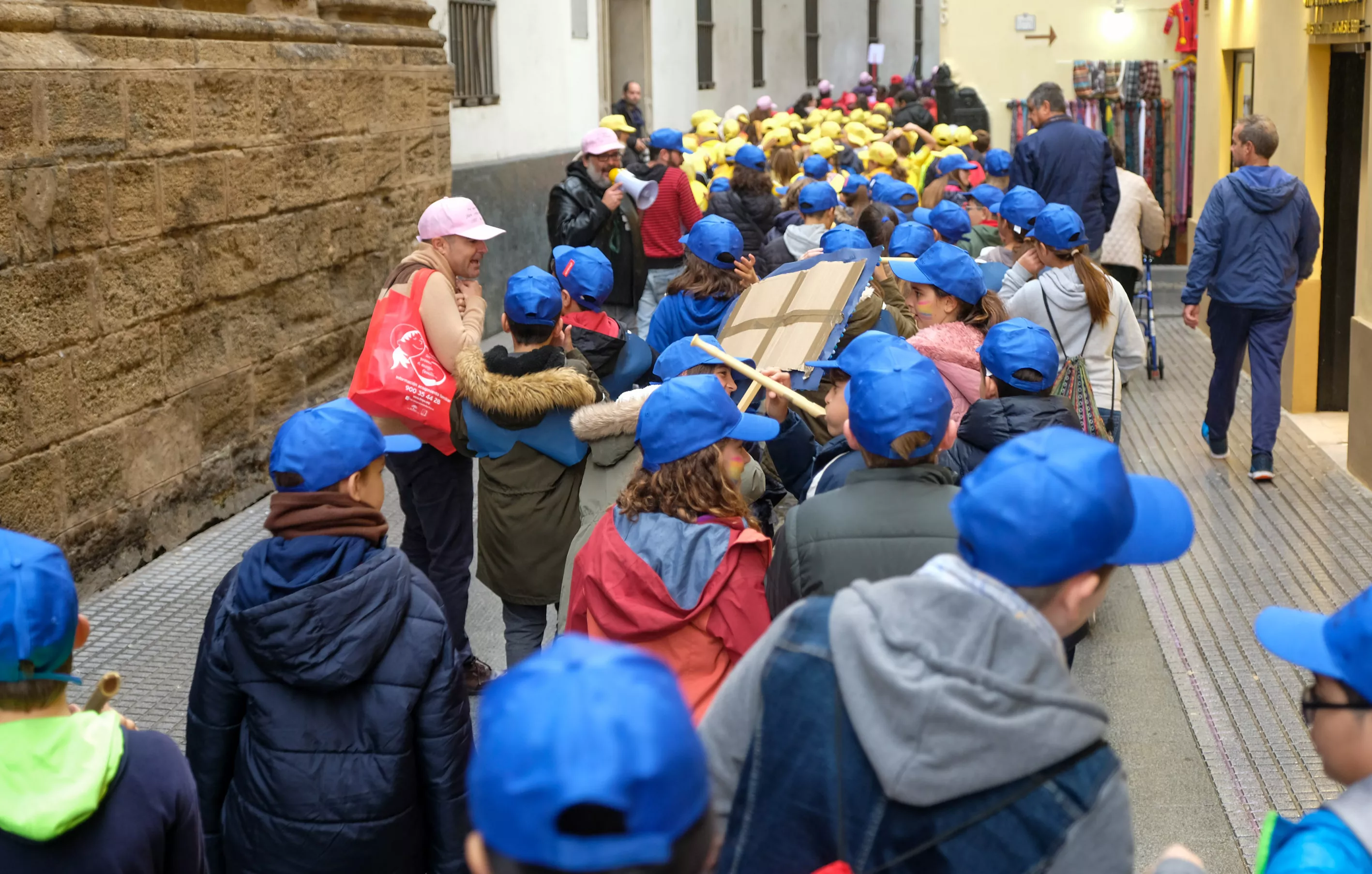 noticias cadiz manifestacion infantil.JPG