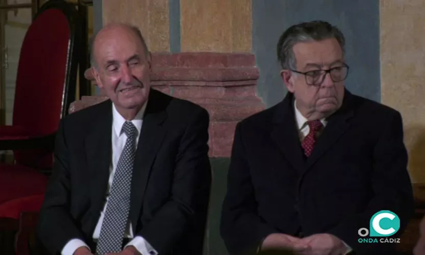 FOTO PREMIO PEREZ LLORCA_1.jpg