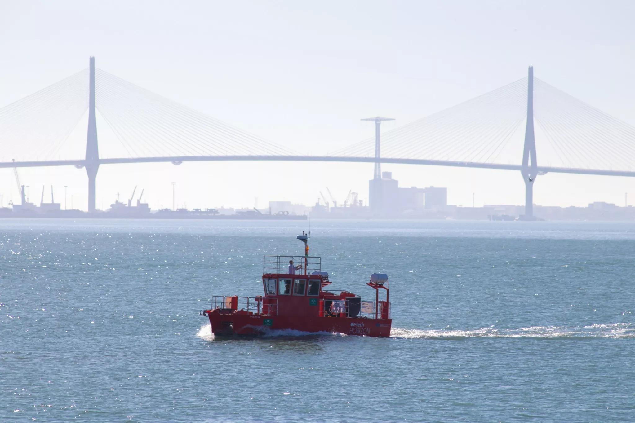 noticias cadiz Barco limpieza.jpg