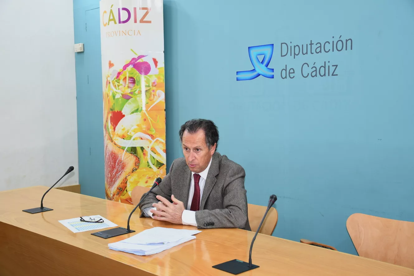 noticias cadiz Presentación ITB 2020 José María Román.JPG