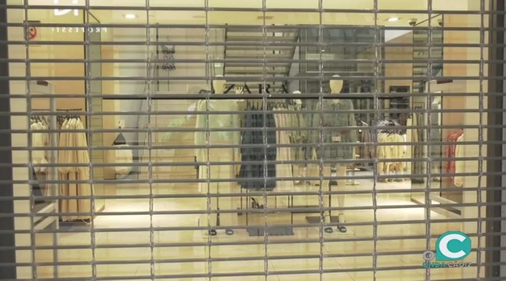 A.FOTO COMERCIO CERRADO OK.jpg