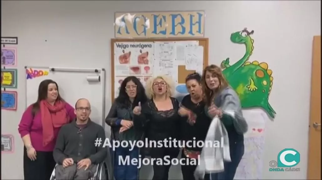 FOTO ESPINA BIFIDA OK.jpg