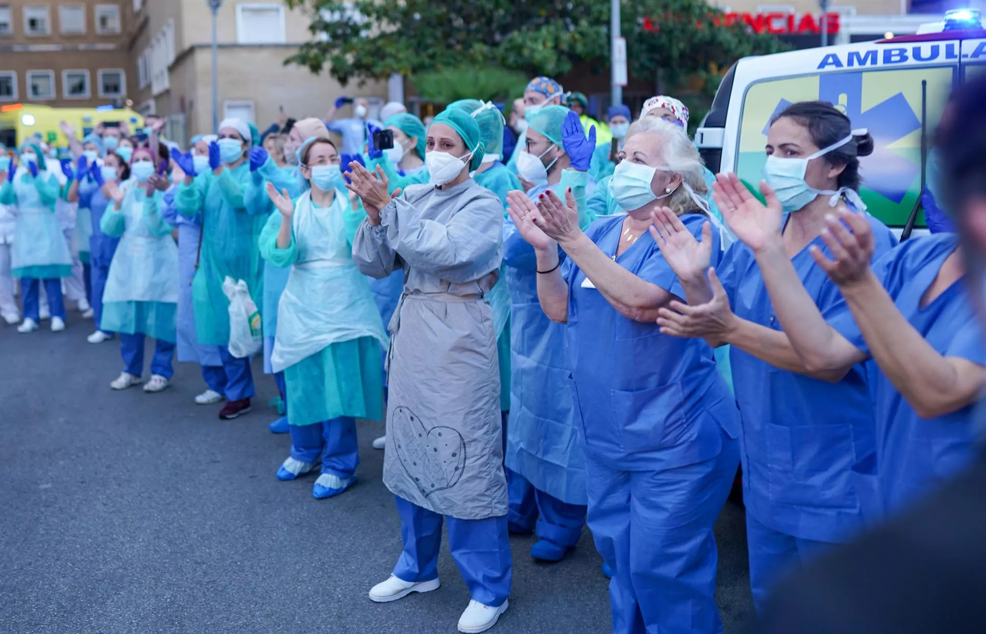 noticias sanitarios contagiados.jpg