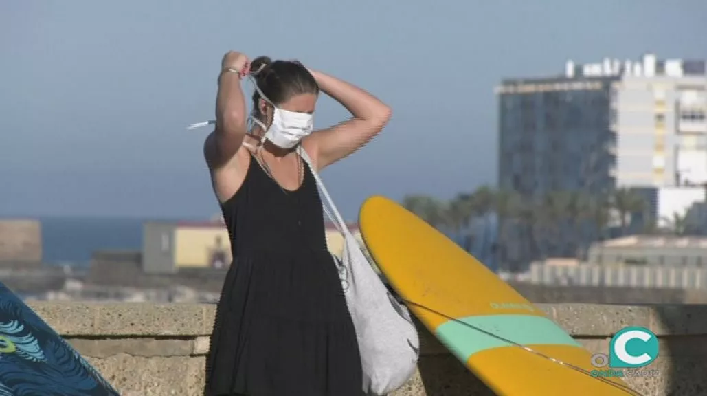 A.A. FOTO USO MASCARILLA.jpg