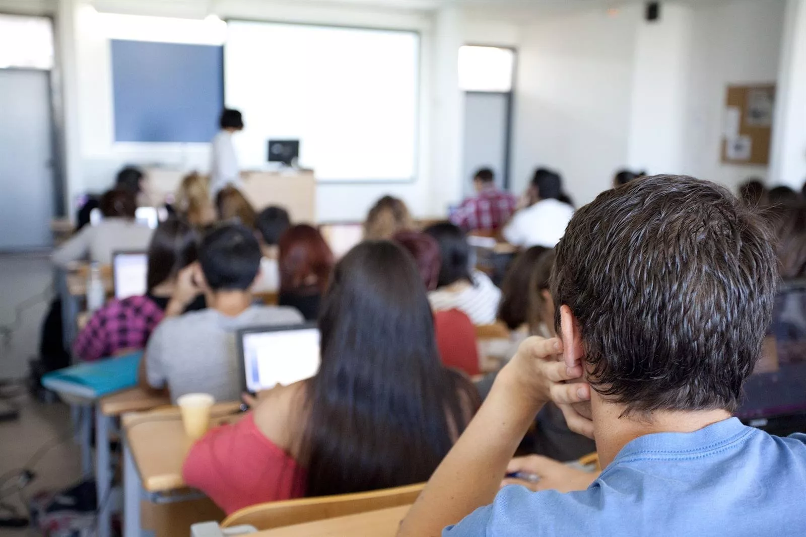 universidad estudiantes.jpg