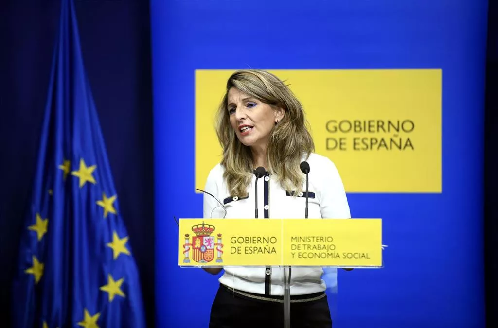 ministra trabajo_0.jpg