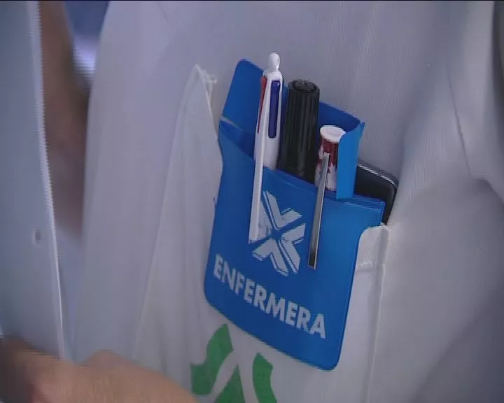 Una de las enfermeras del Hospital Puerta del Mar