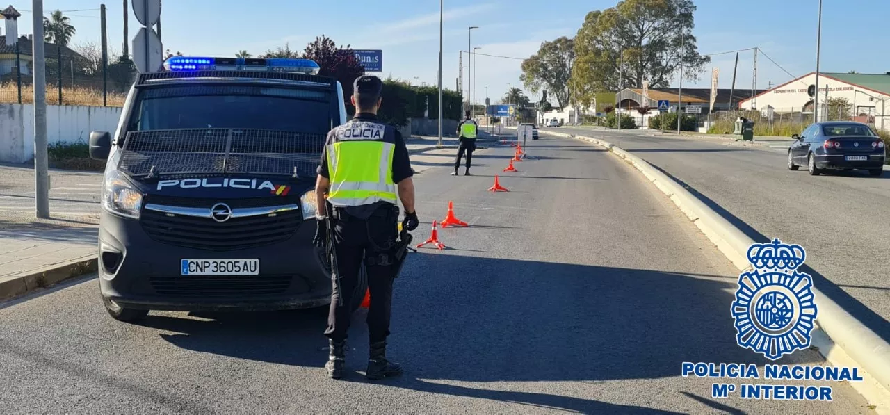Uno de los controles de la Policía Nacional