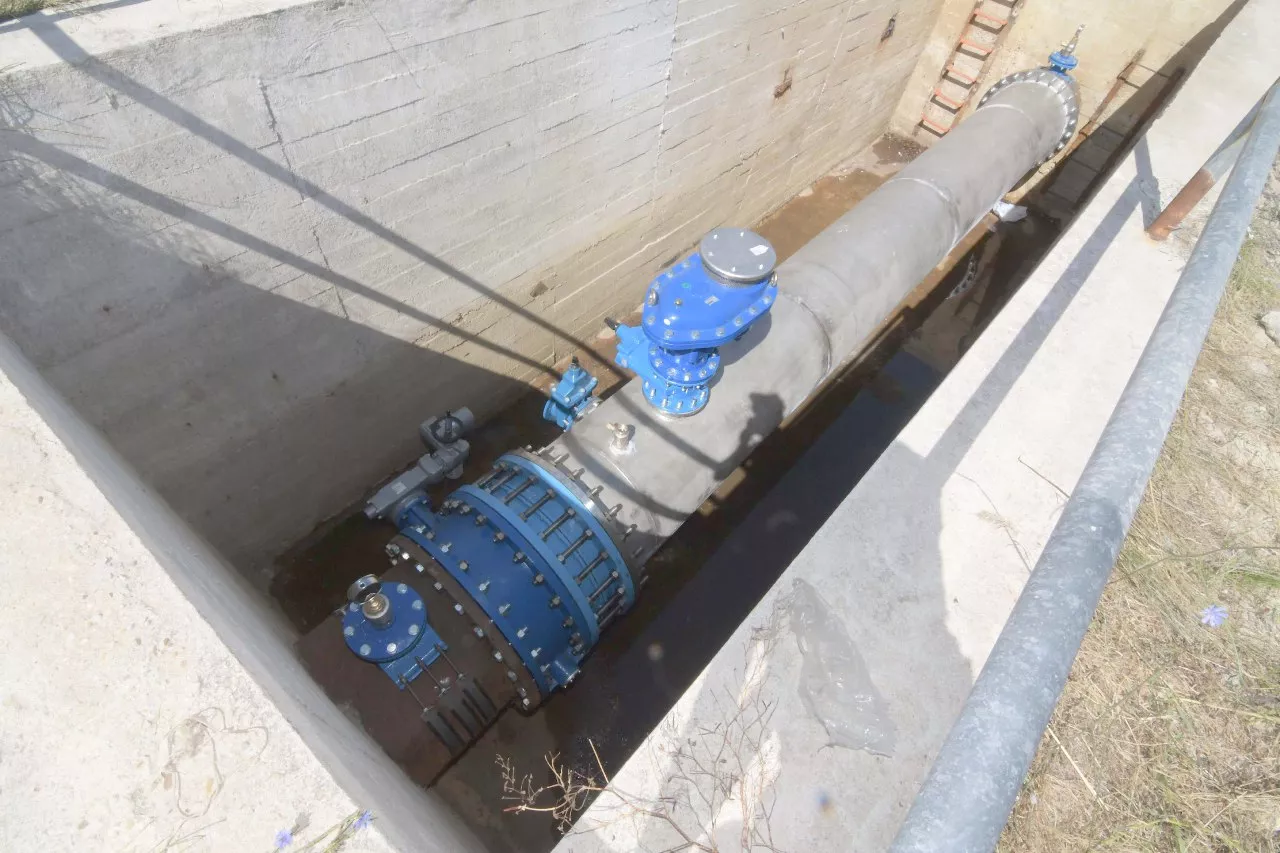 Una de las principales arterias recorre la Avenida hasta las Puertas de Tierra