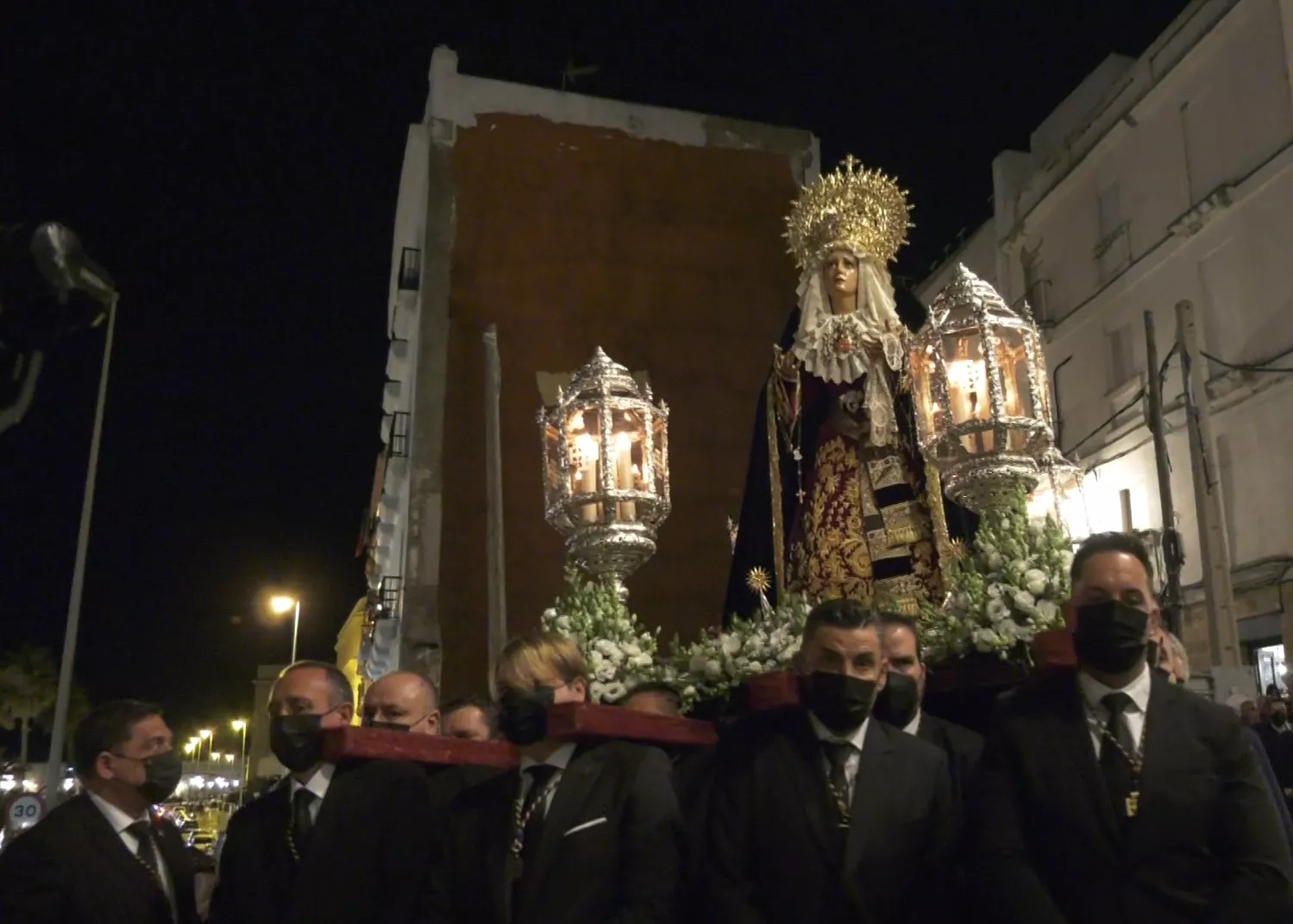 El recuerdo a las víctimas del COVID-19 estuvo presente