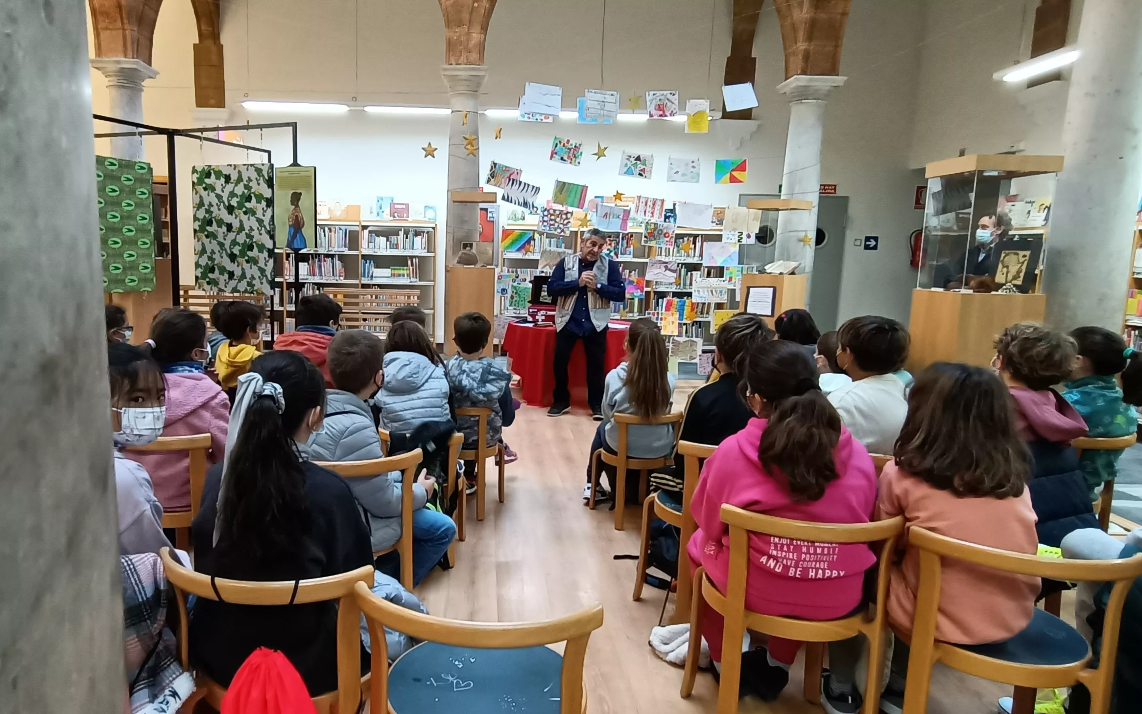 El acto en la Biblioteca.