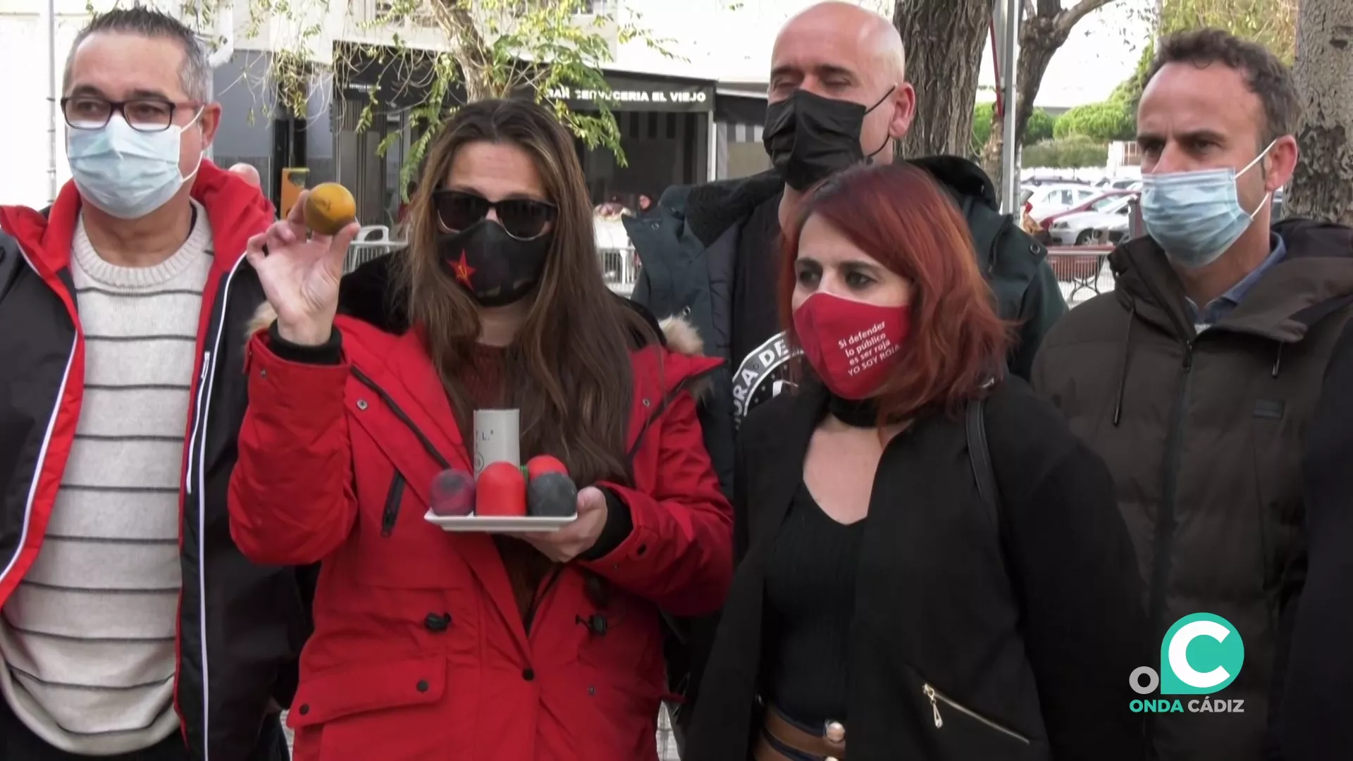 Familiares de los detenidos.