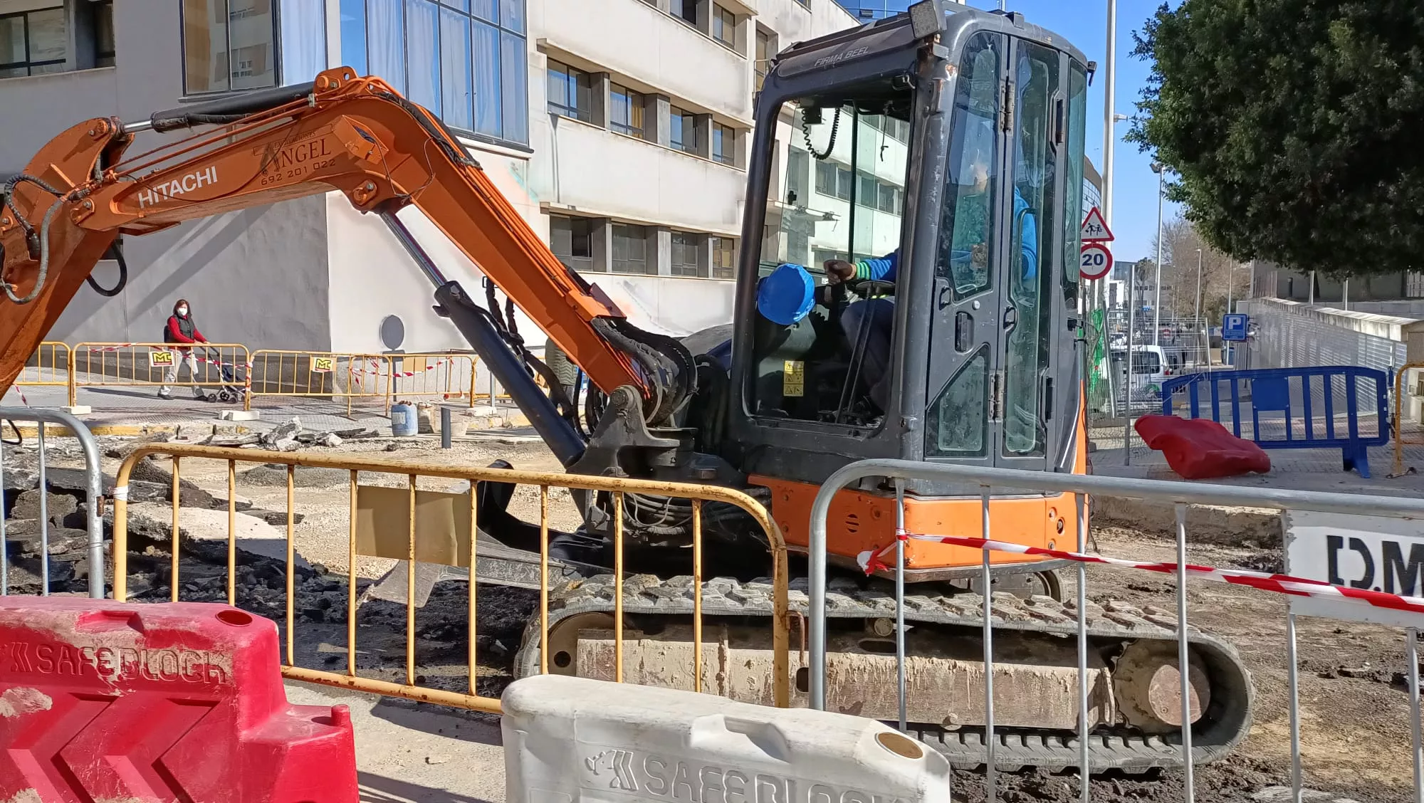 Los trabajos en avenida Beatriz Cienfuegos.