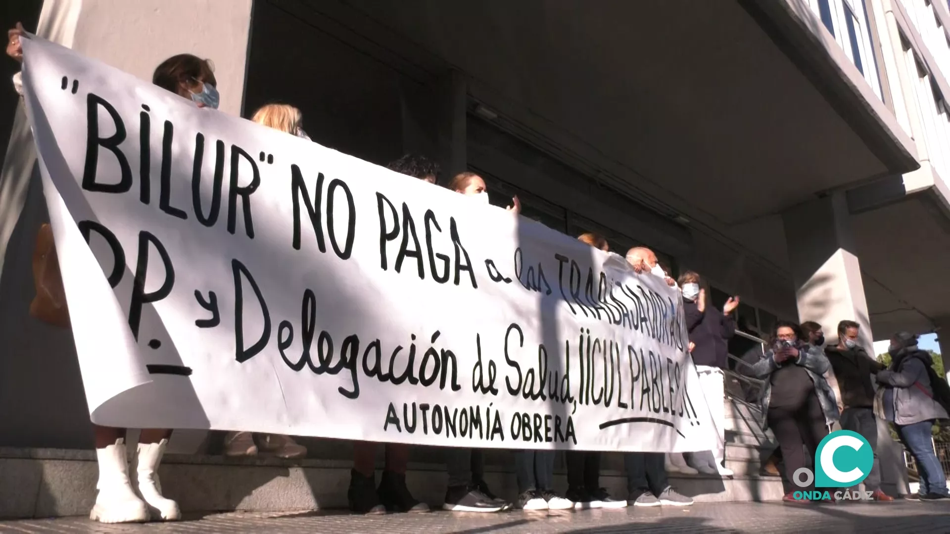 Las trabajadoras este martes concentradas en la Delegación de Salud, en la calle María Auxiliadora