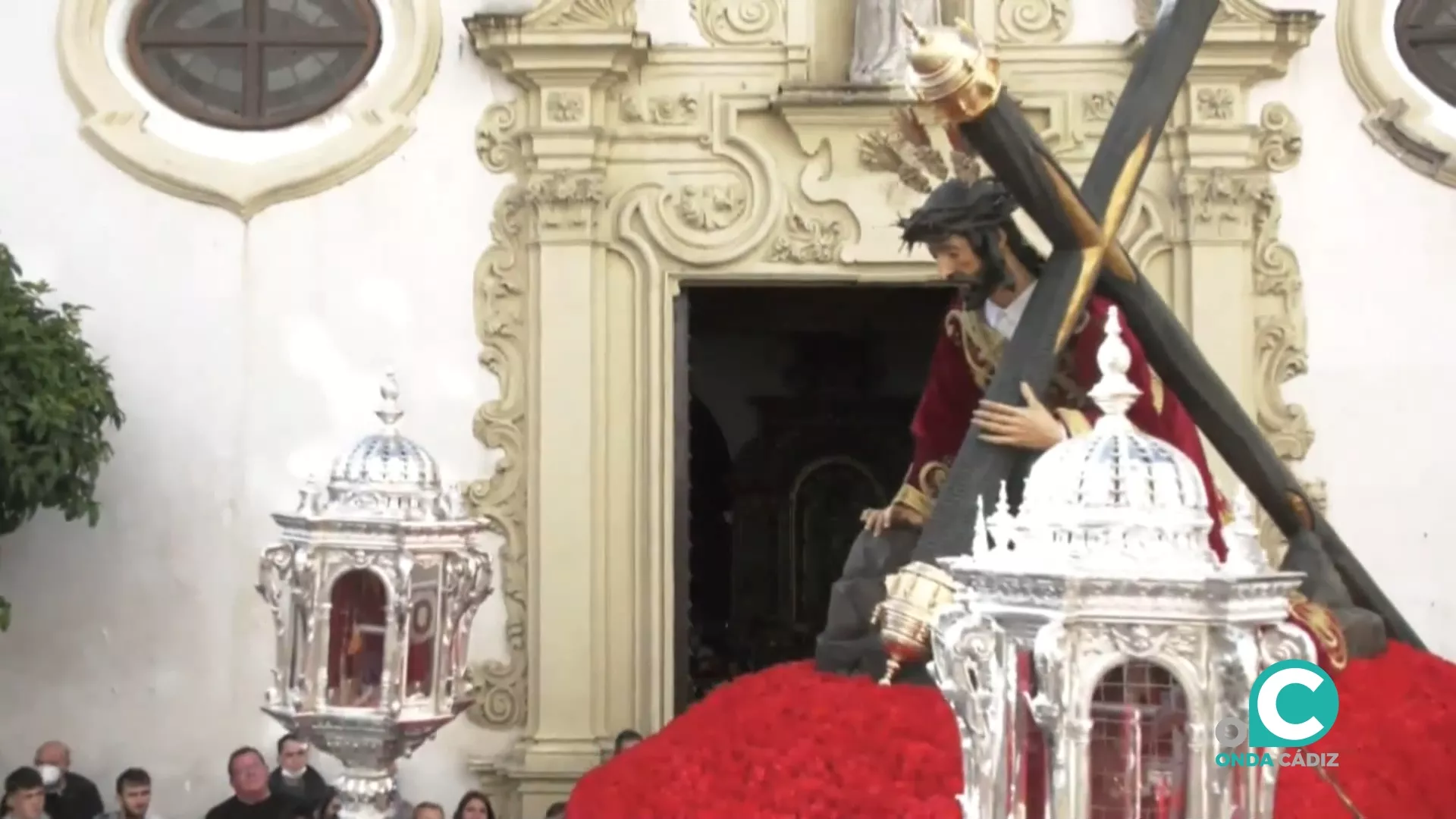 La lluvia apareció cuando Caído, Columna y Ecce-Homo recorrían la carrera oficial