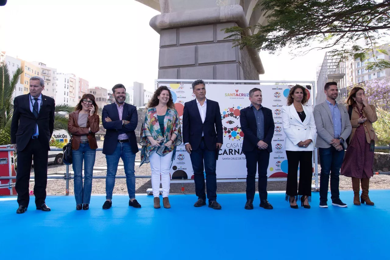 Foto de familia de las jornadas desarrolladas en Santa Cruz de Tenerife y Las Palmas de Gran Canaria