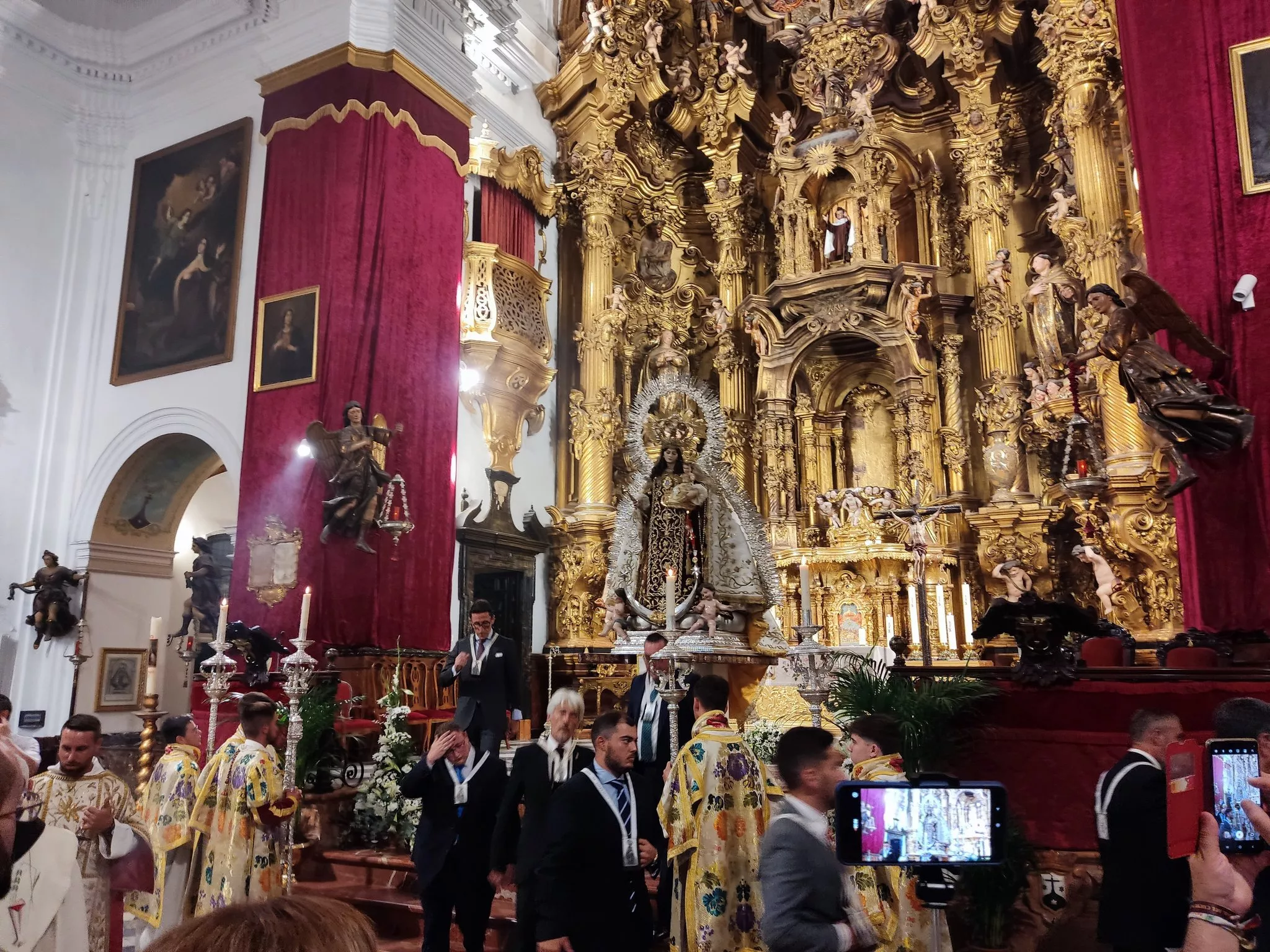 La Archicofradía ha celebrado casi un mes de actos dedicados a la Señora