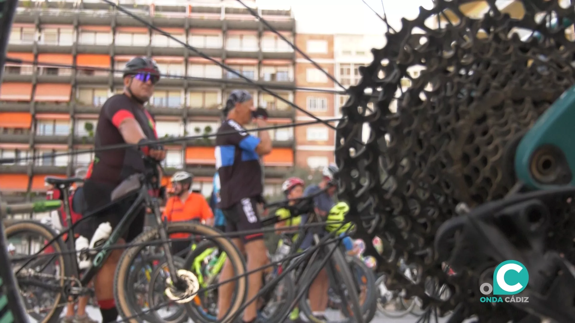 La bicifestación partió a las 10.30 h de la plaza Ana Orantes