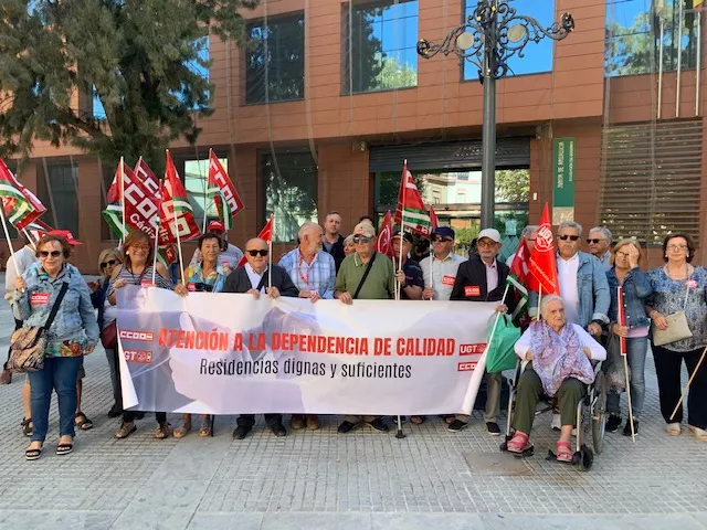 Concentración CCOO y UGT