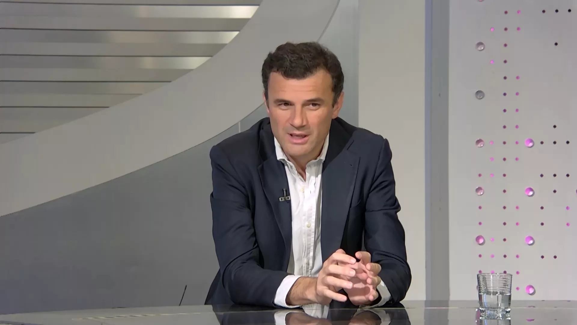 El presidente del PP en el plató de Ángulo Abierto