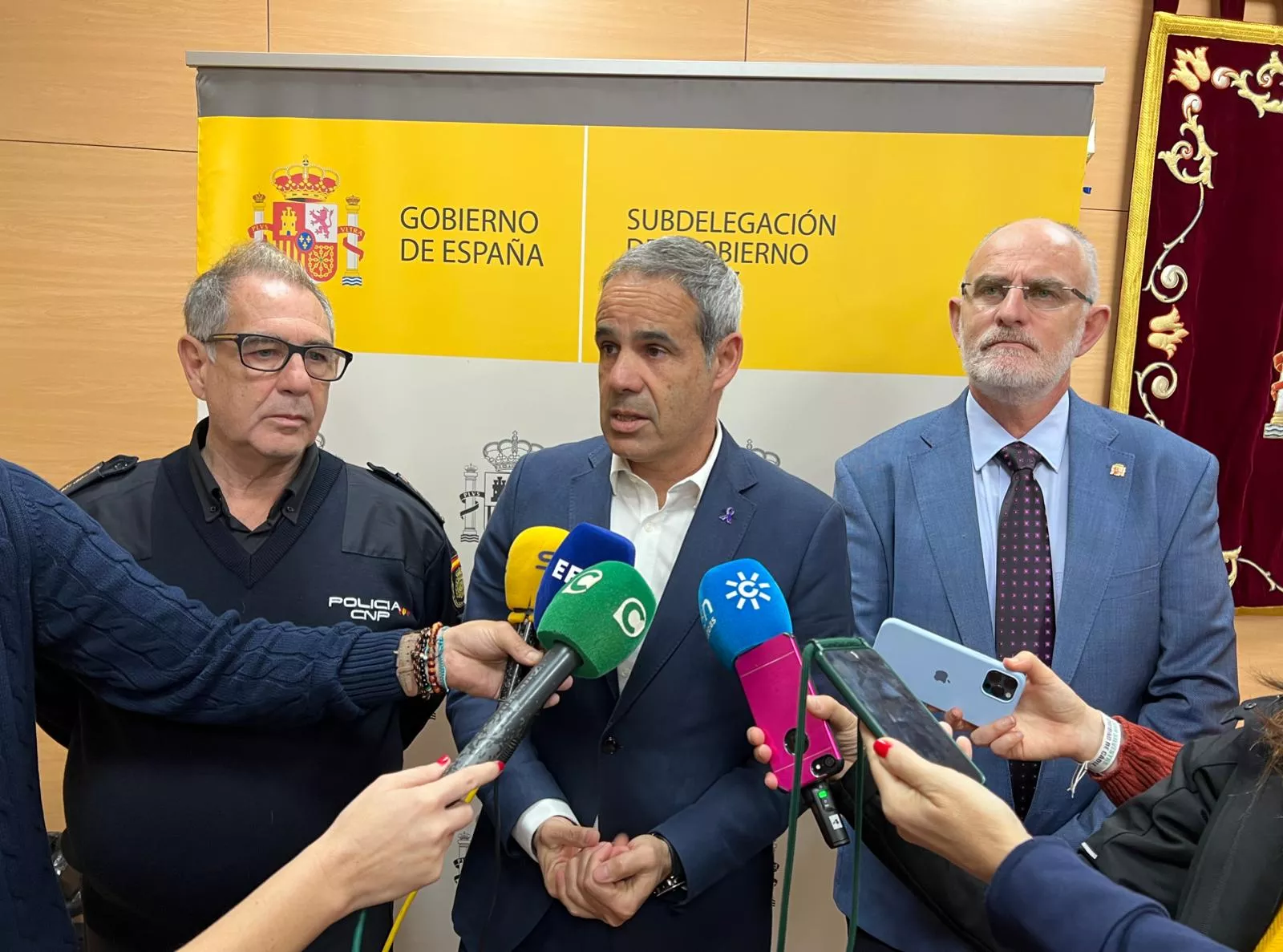 El Subdelegado del Gobierno en Cádiz durante la rueda de prensa celebrada este domingo