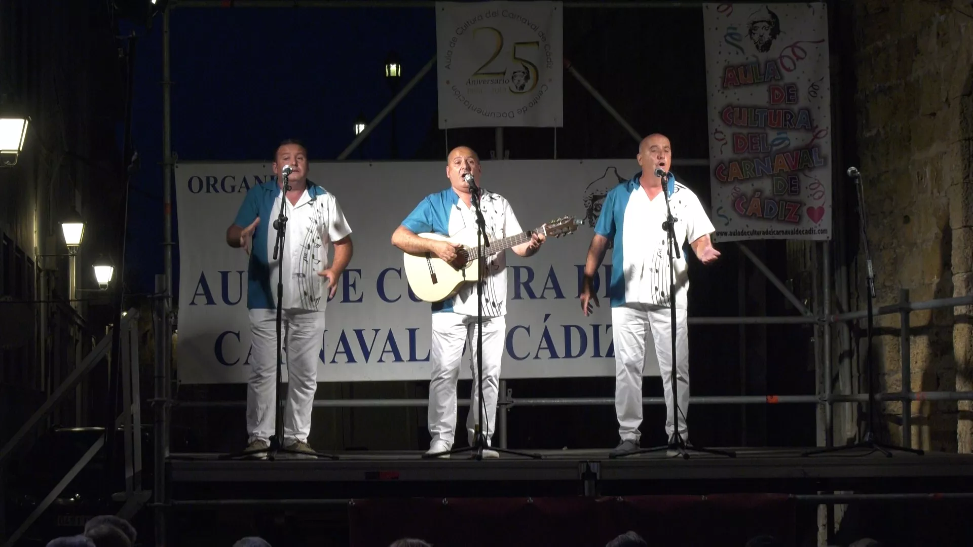 Una de las antologías que participaron en el certamen 