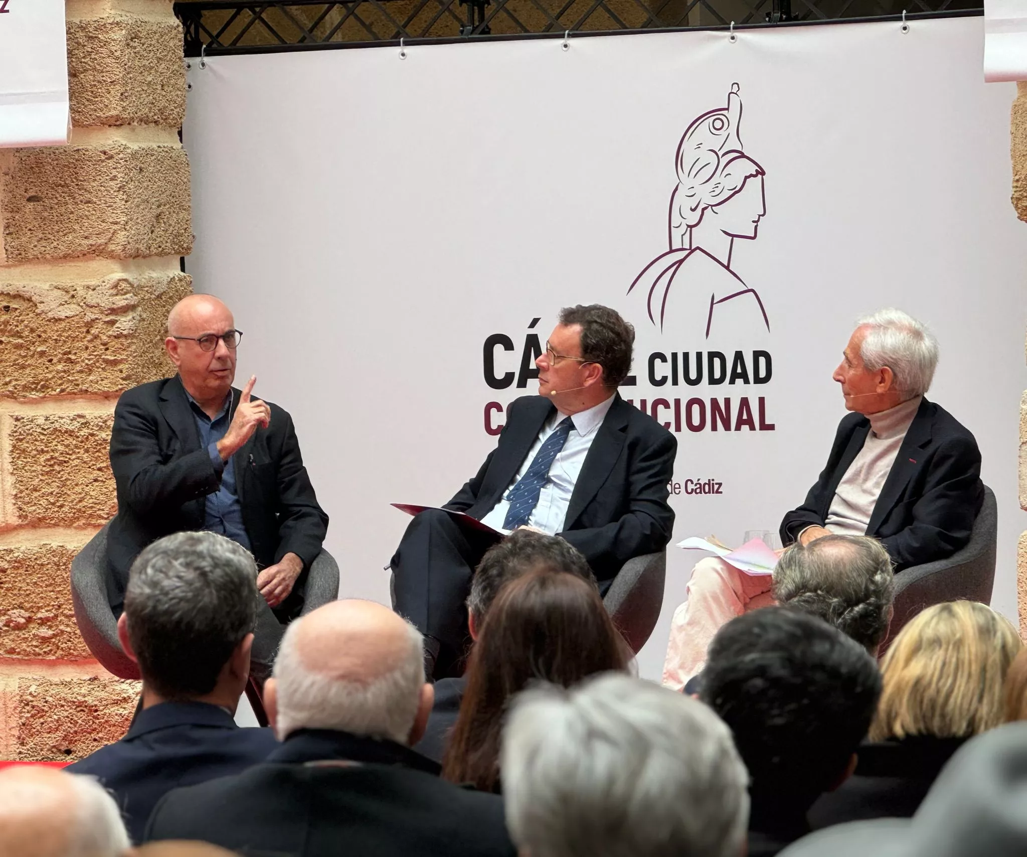 Un momento del debate "45 años de la Constitución: ahora más que nunca", en la Casa de Iberoamérica.