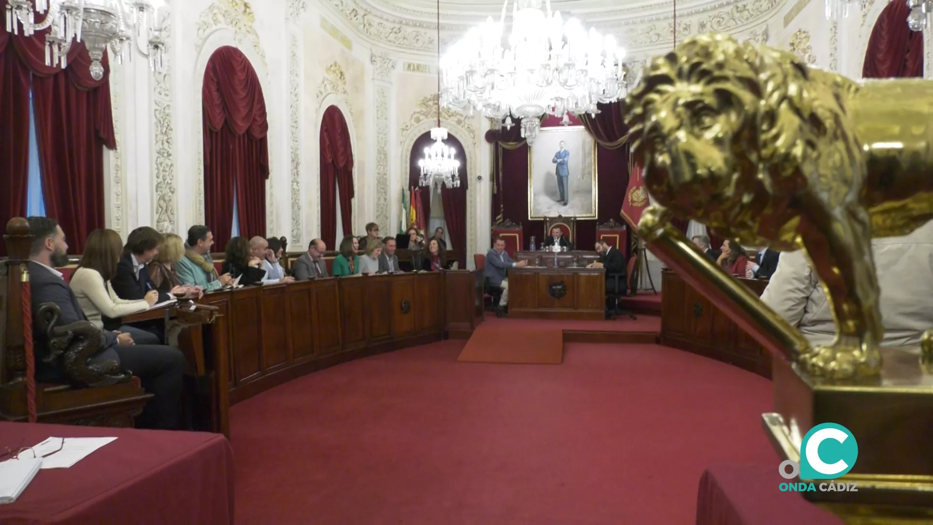 Sección plenaria extraordinaria del Ayuntamiento de Cádiz 