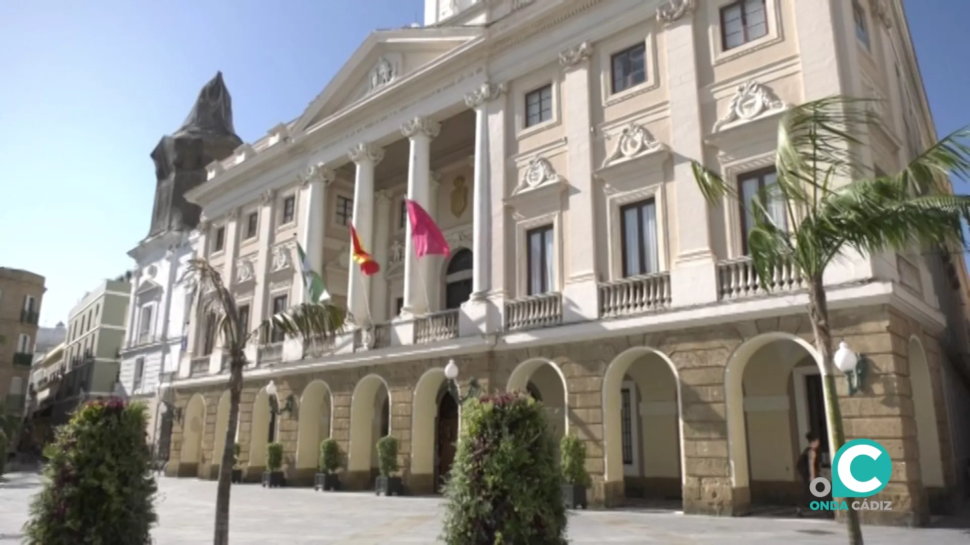 El PSOE de Cádiz muestra el apoyo a los trabajadores municipales 