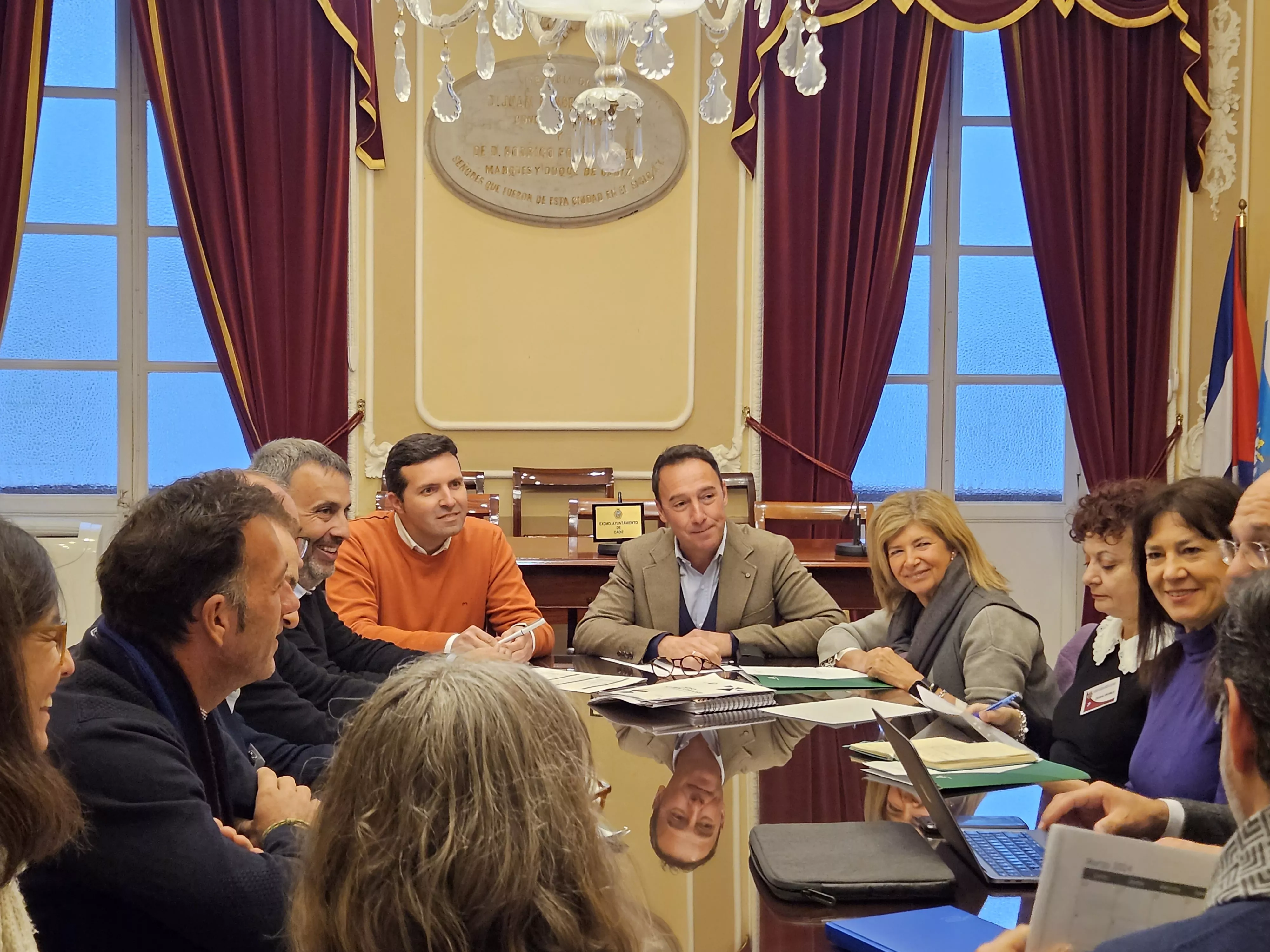 Encuentro en el Ayuntamiento del Tour del Talento de la Fundación Princesa de Girona. 
