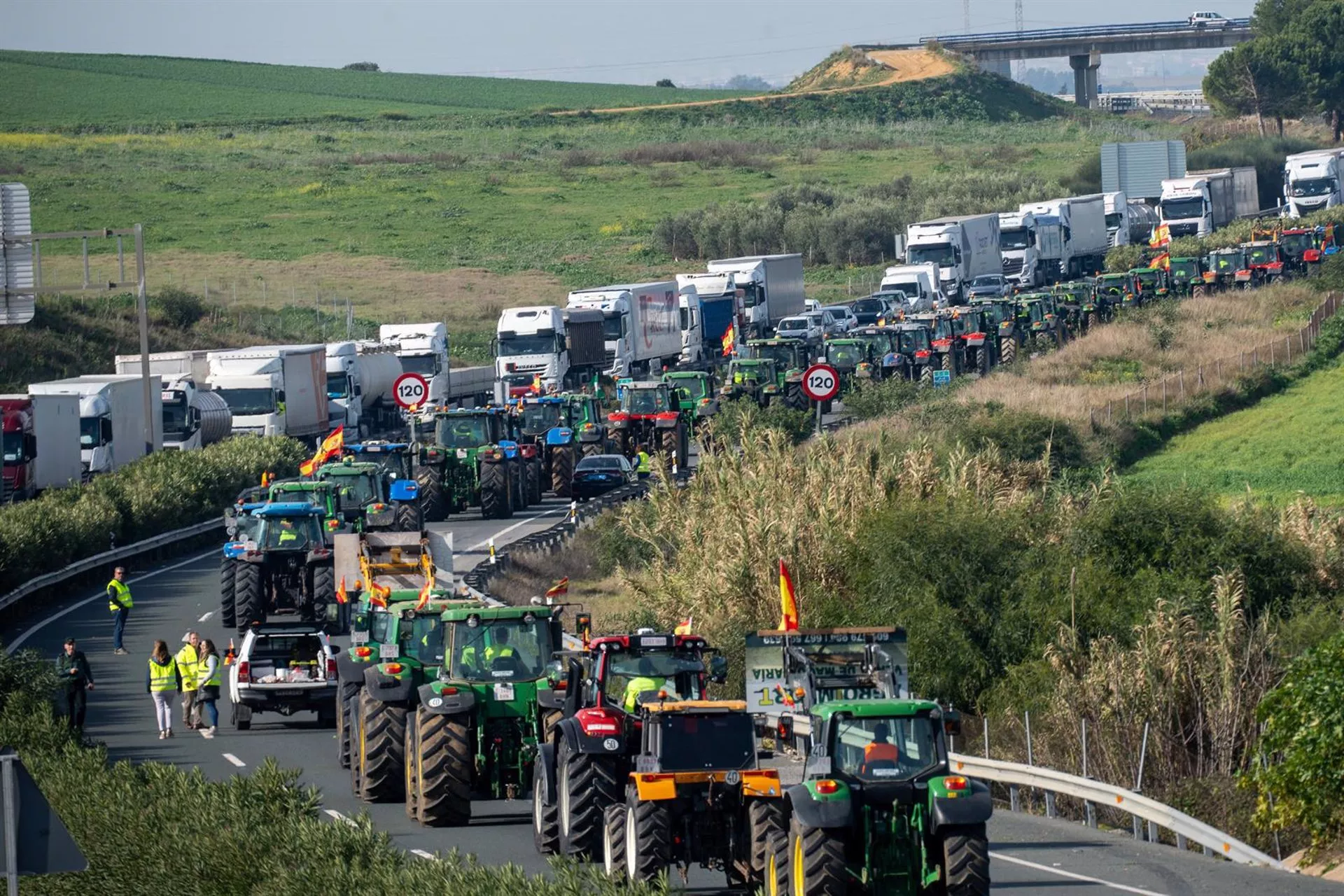 Protesta de tractores y agricultores. 