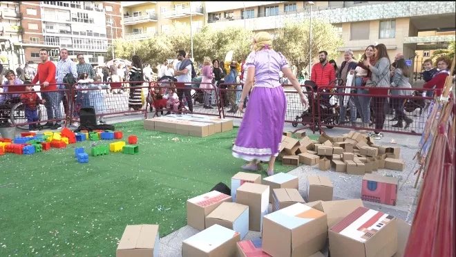 Los niños han disfrutado del Domingo de Piñata con diferentes actividades