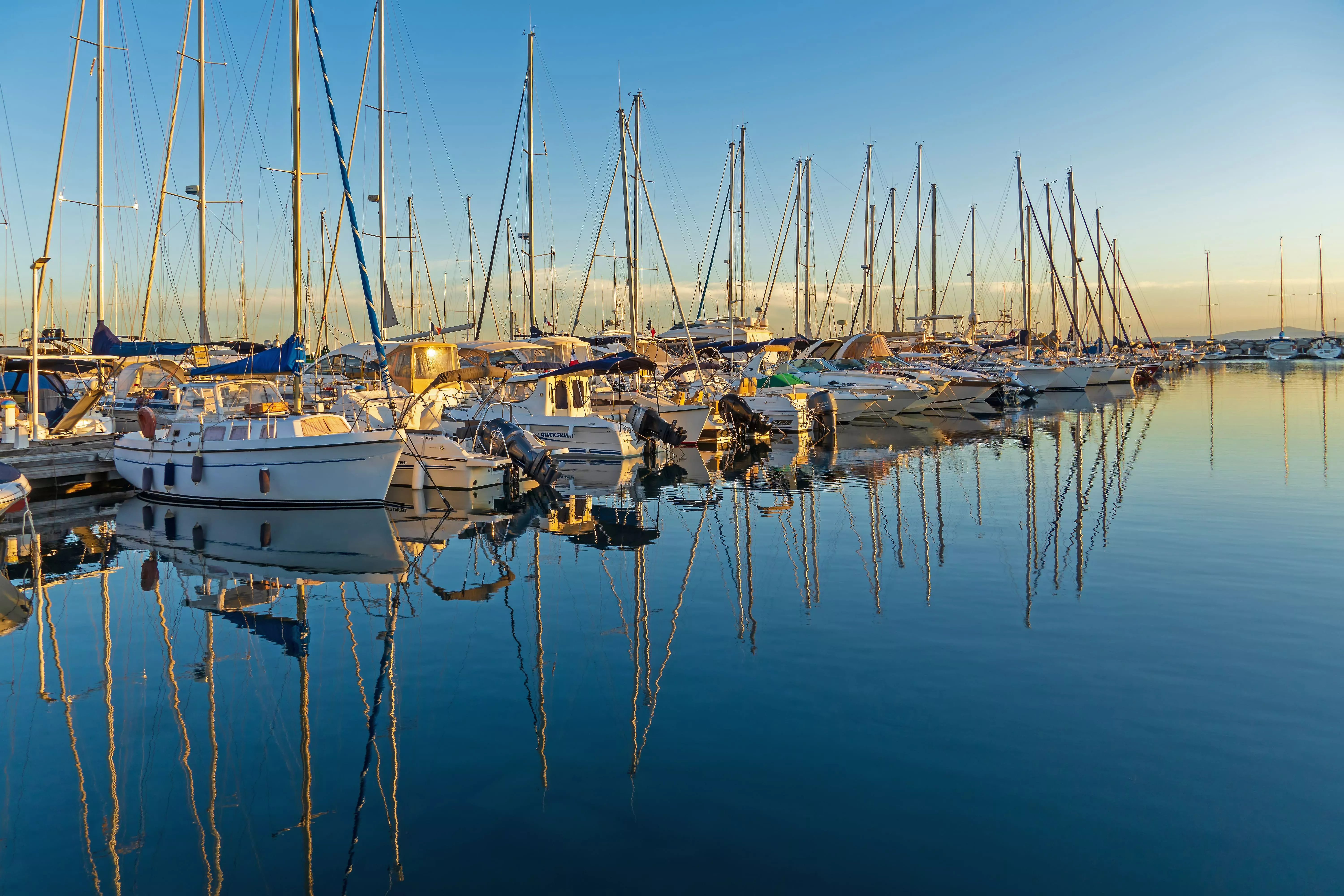 En las pruebas participan 1.060 hombres y 204 mujeres.