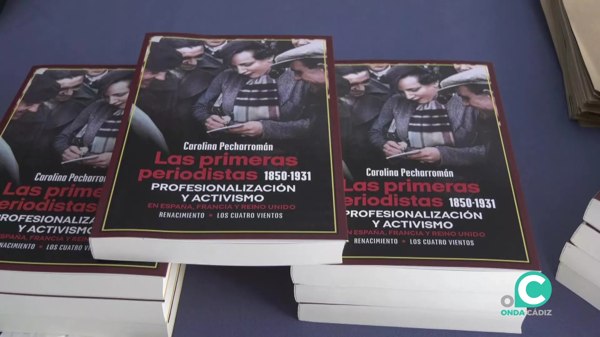 Carolina Pecharromán presenta su libro 'Las primeras periodistas' en la APC. 