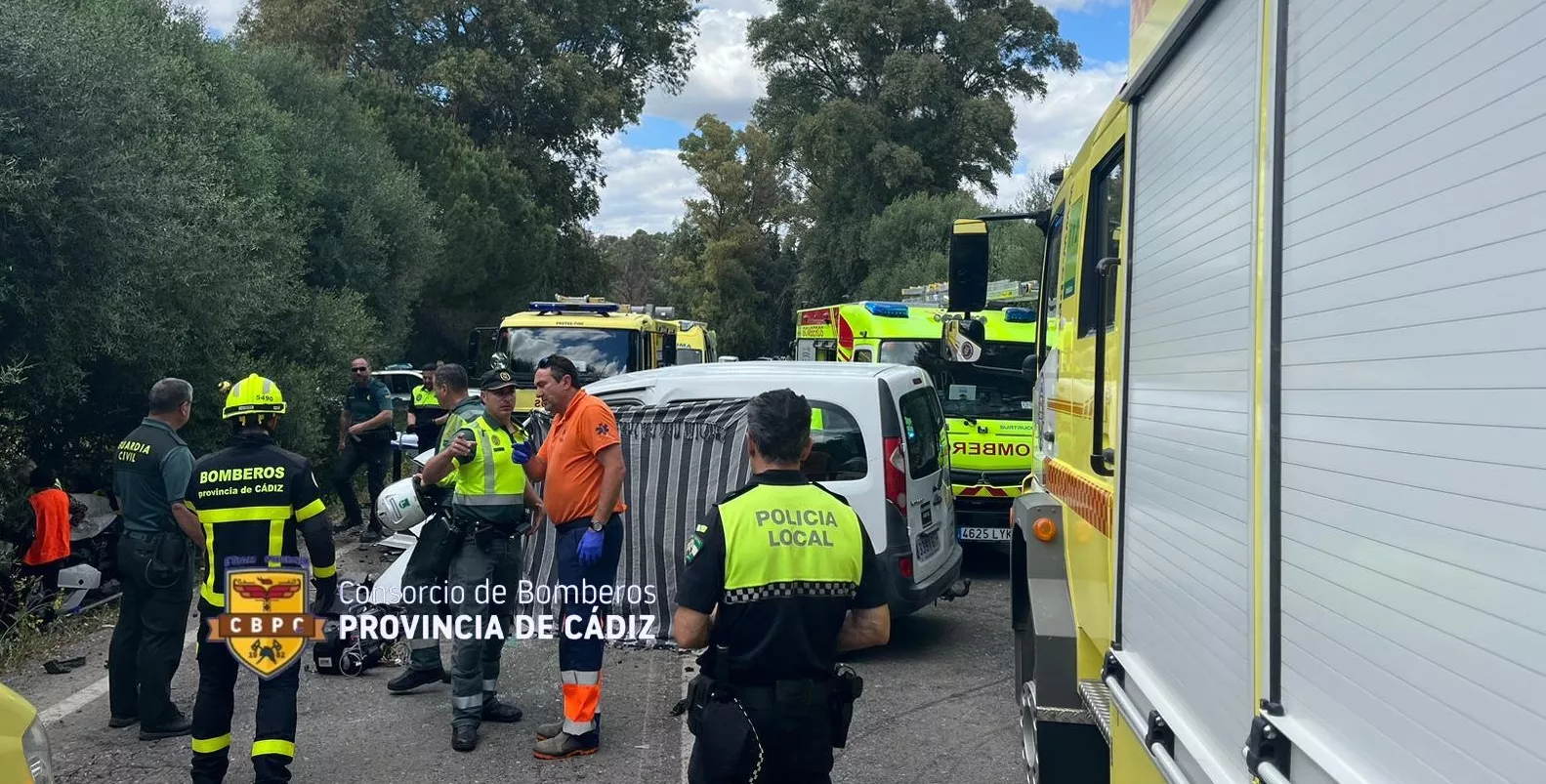 Fuerzas de rescate en el lugar del siniestro - Consorcio de Bomberos