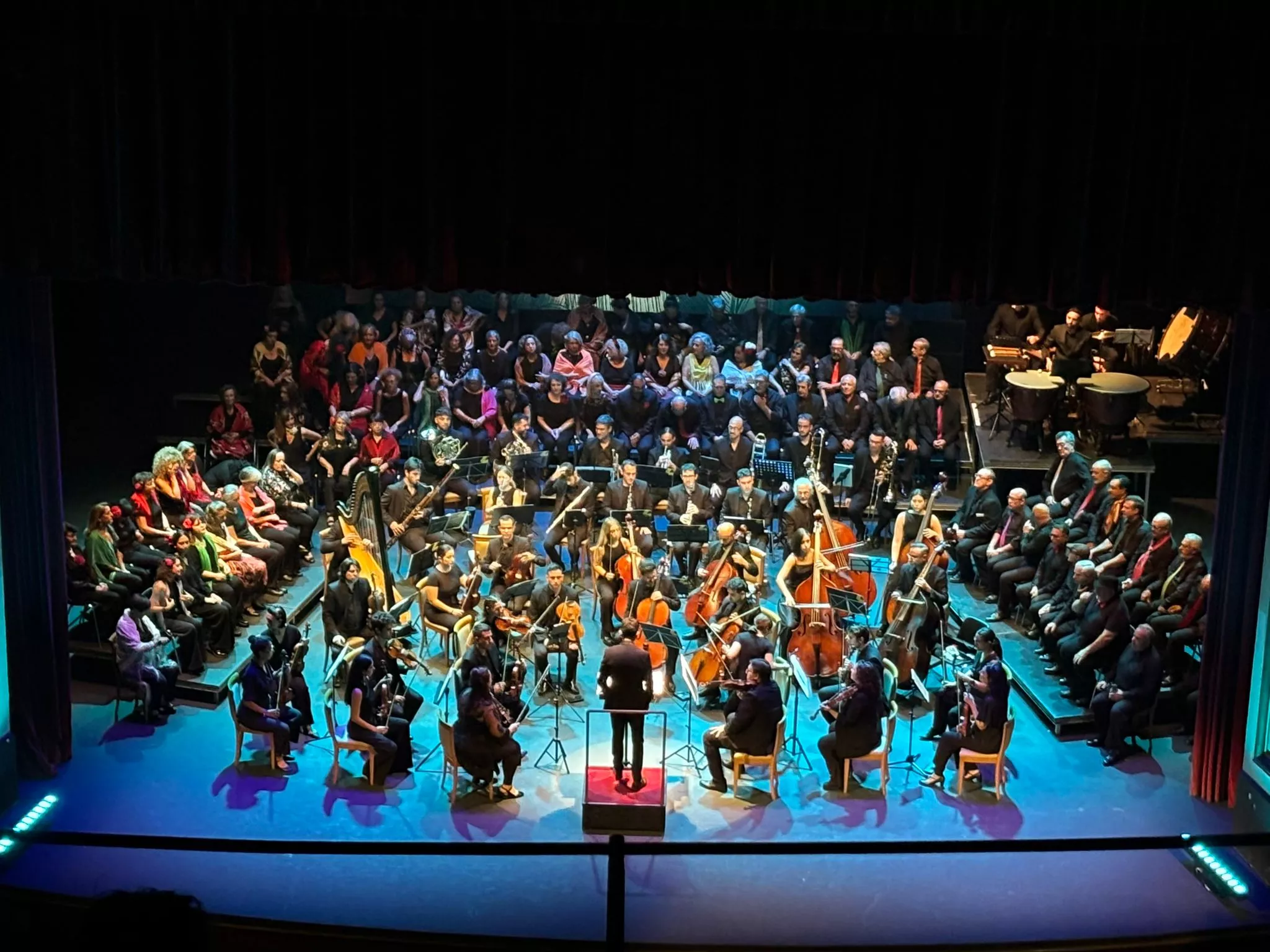 Éxito de público en el Gran Teatro Falla para ver el espectáculo lírico