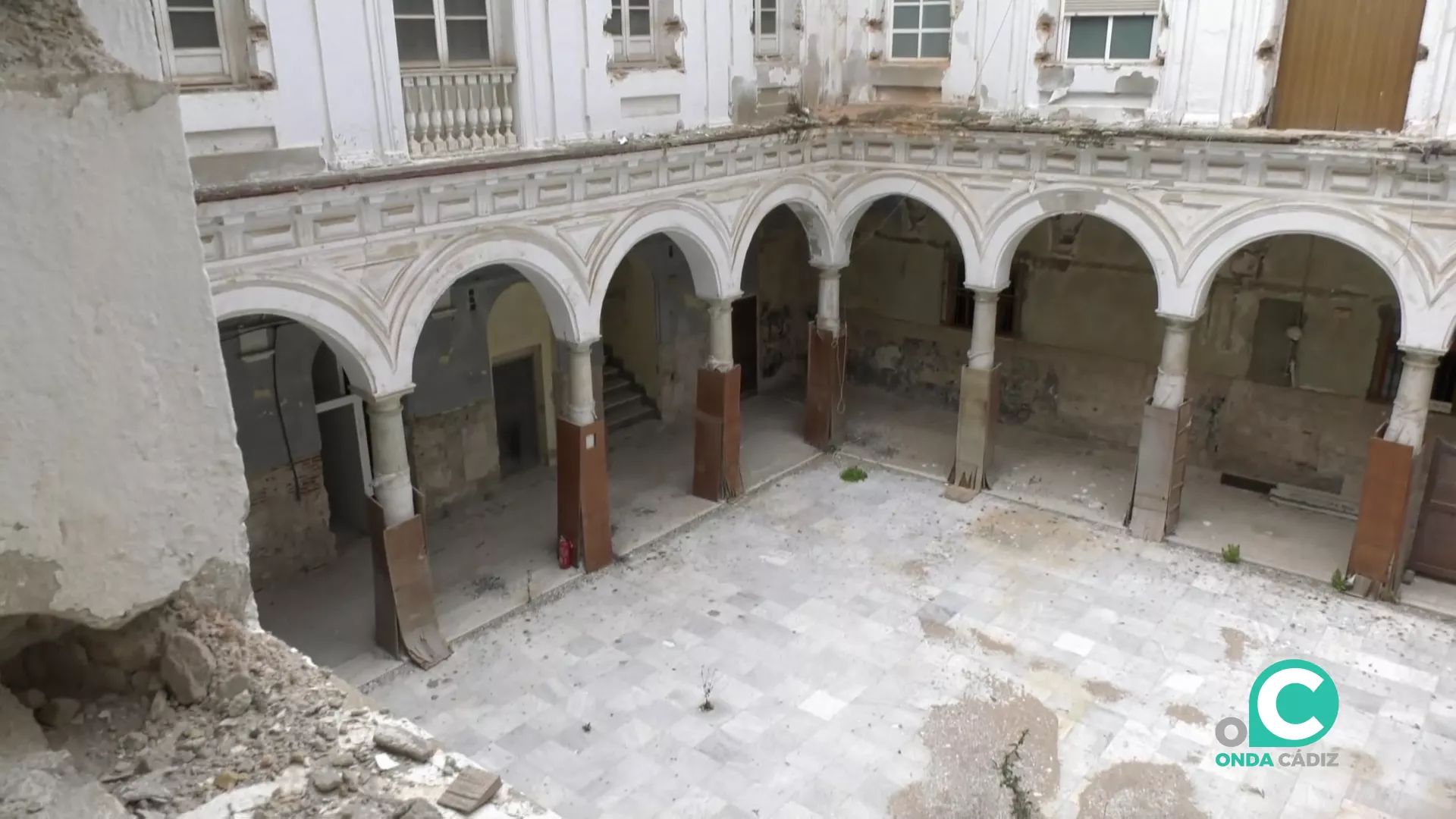 Patio del antiguo instituto Rosario donde se proyecta la nueva escuela de hostelería