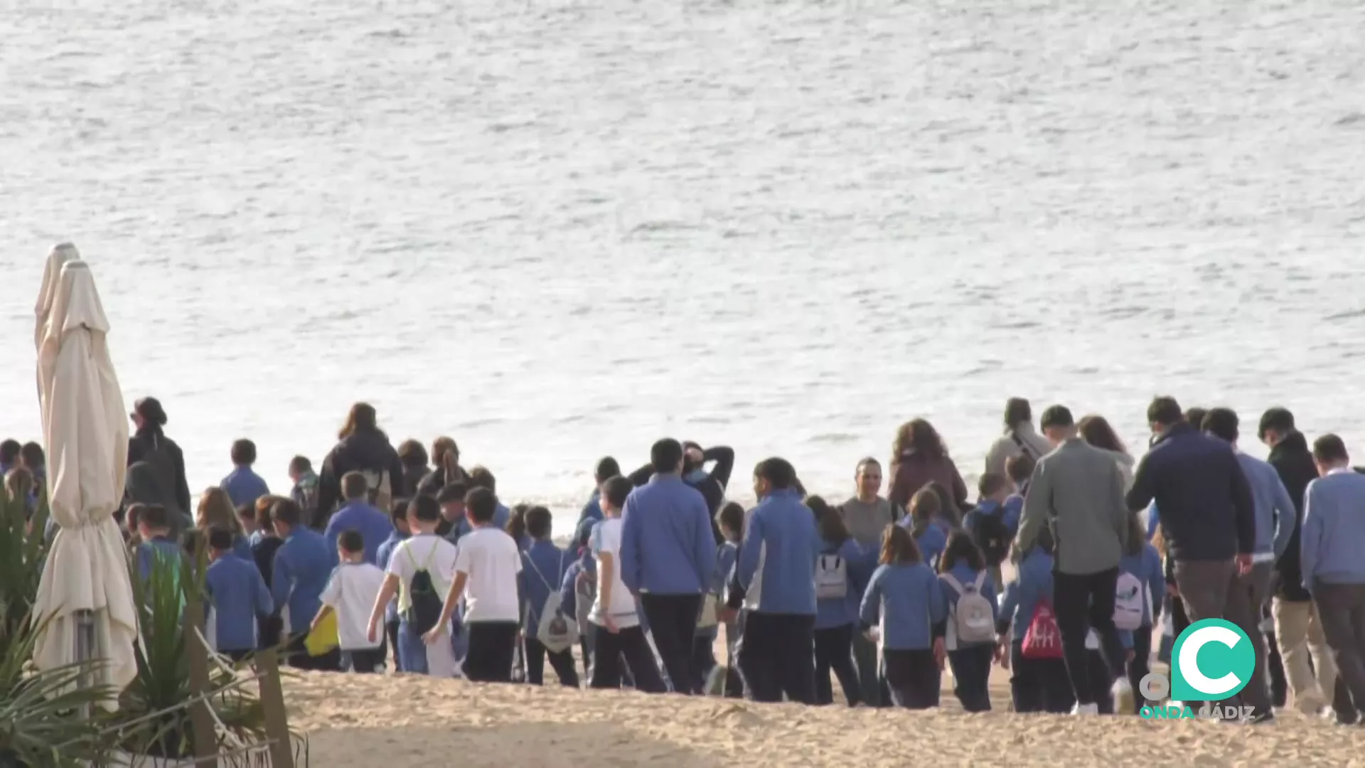 Marcha solidaria contra el hambre en la playa.