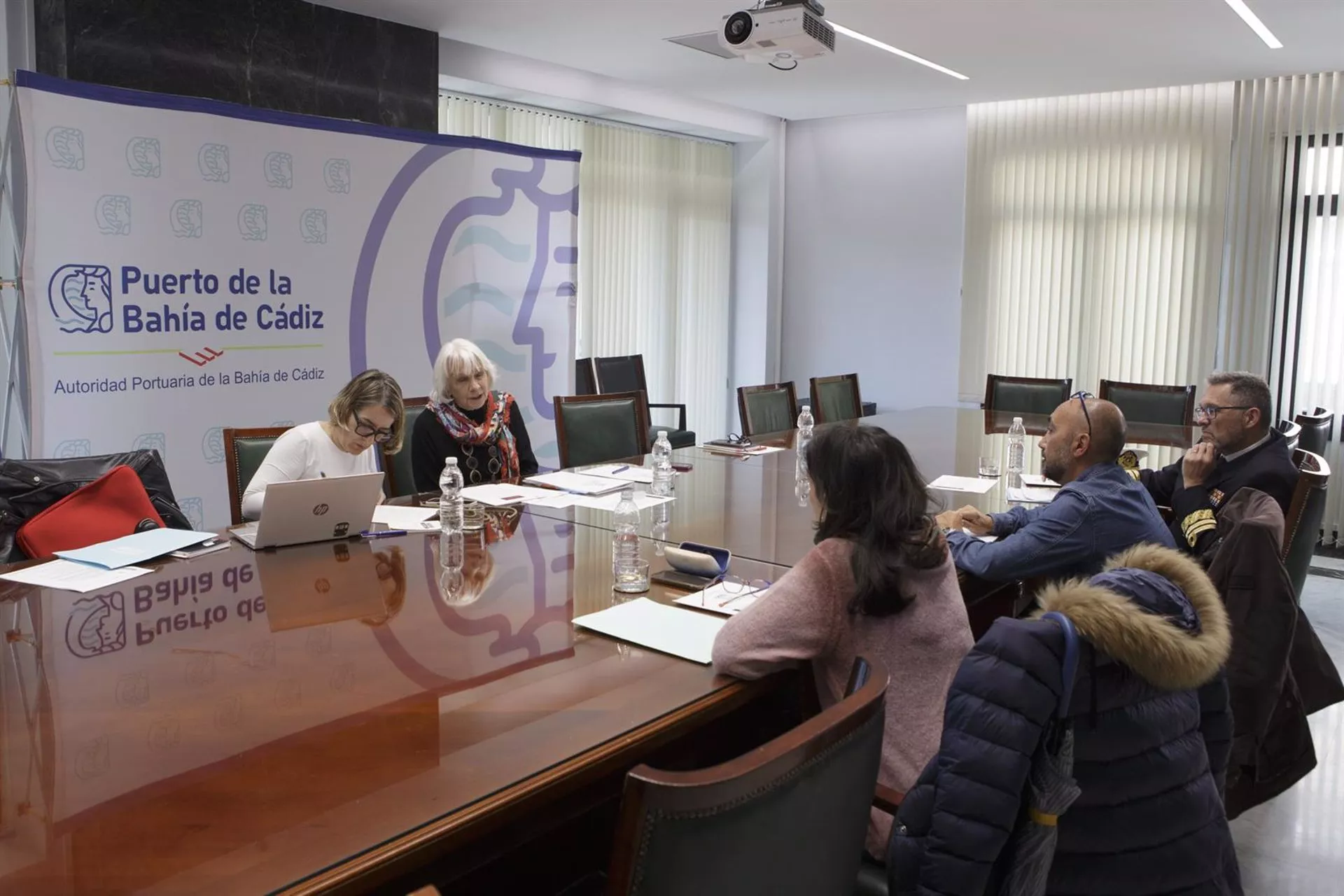 El buque de investigación Hespérides gana el Premio de los Mares y Océanos Cortes de Cádiz.