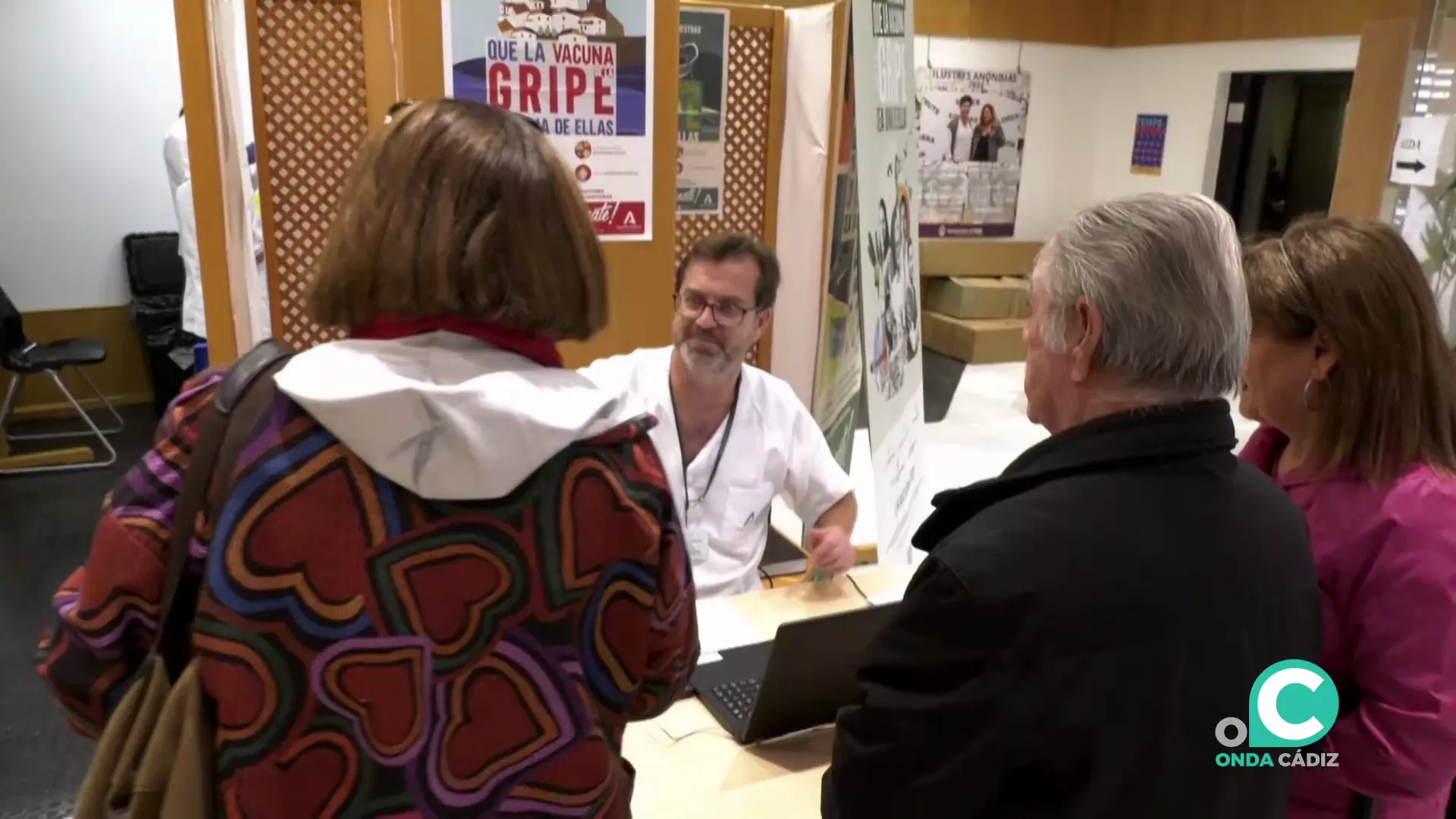 Personas atendidas en un centro instalado en la capital gaditana