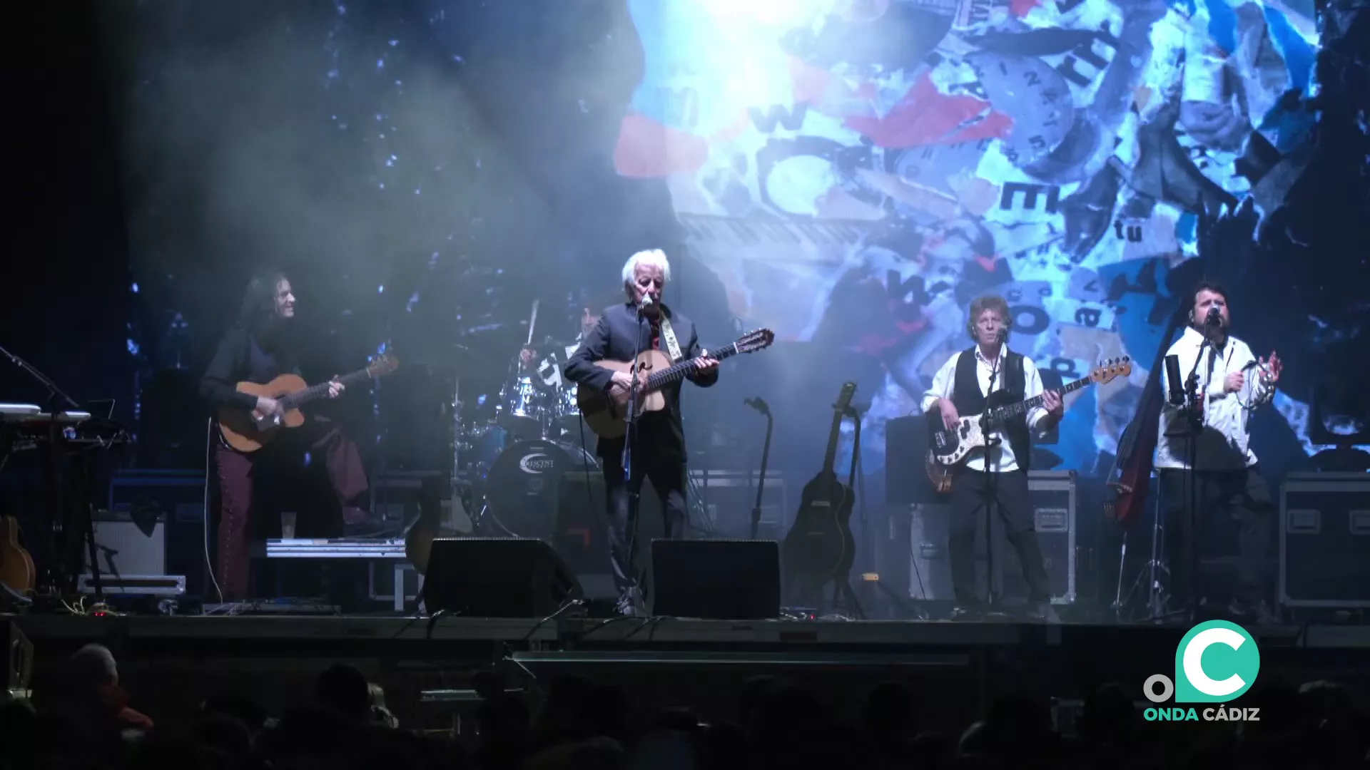 Mucho público acudió a la actuación del artista catalán