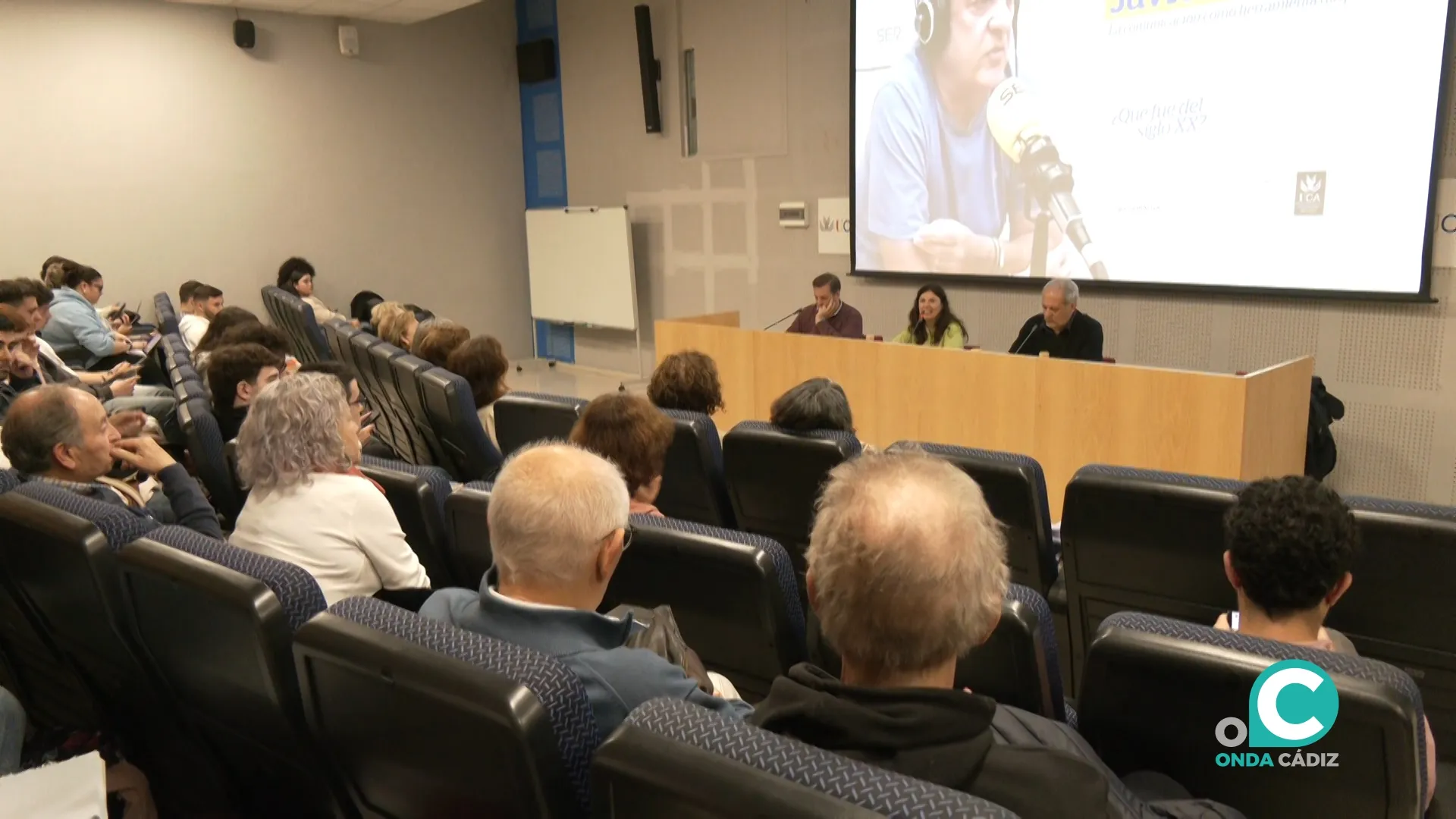 Javier Aroca, en un momento de la conferencia.