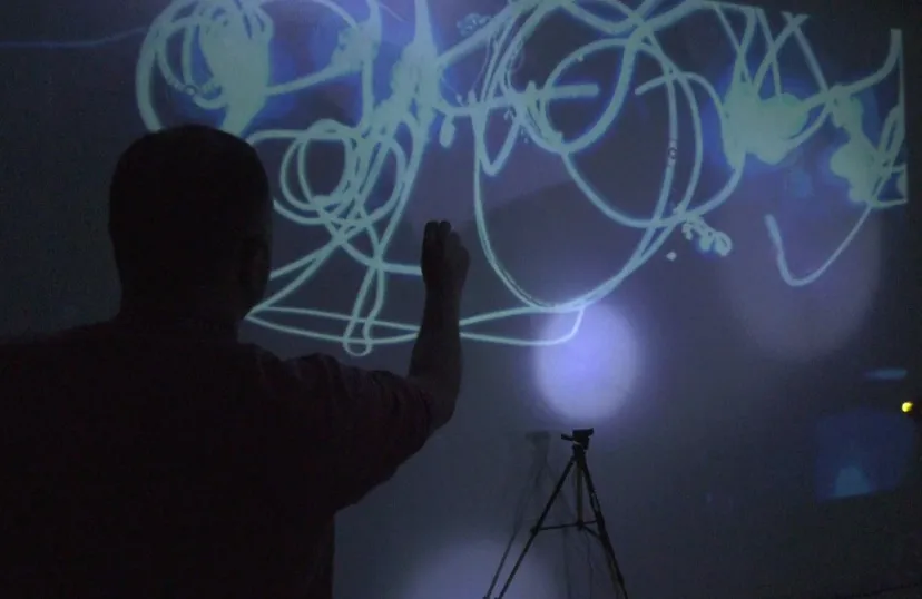 'Dibujos de sonidos' para el 102 aniversario del nacimiento de Carlos Edmundo de Ory.