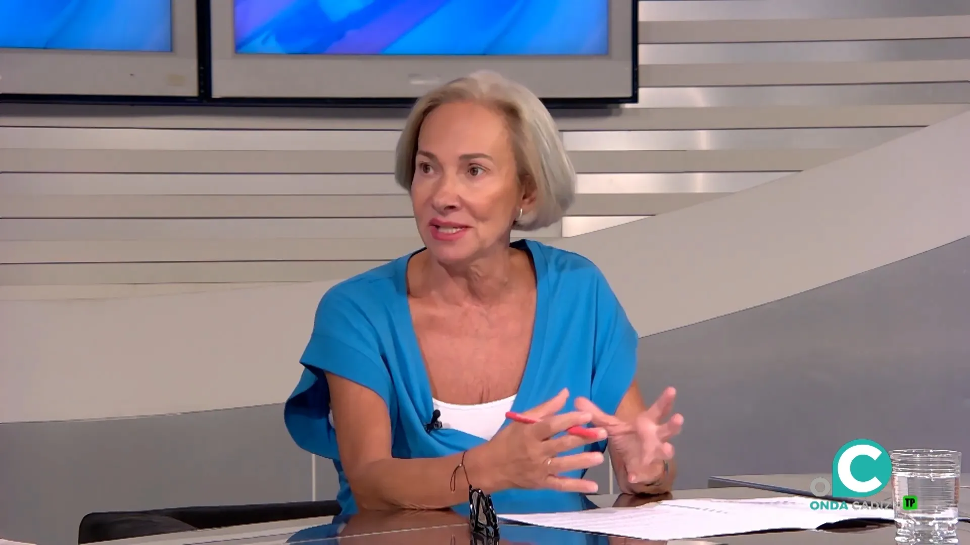 Paula Fernández, la nueva secretaria provincial de UGT, en un programa de actualidad de Onda Cádiz. 