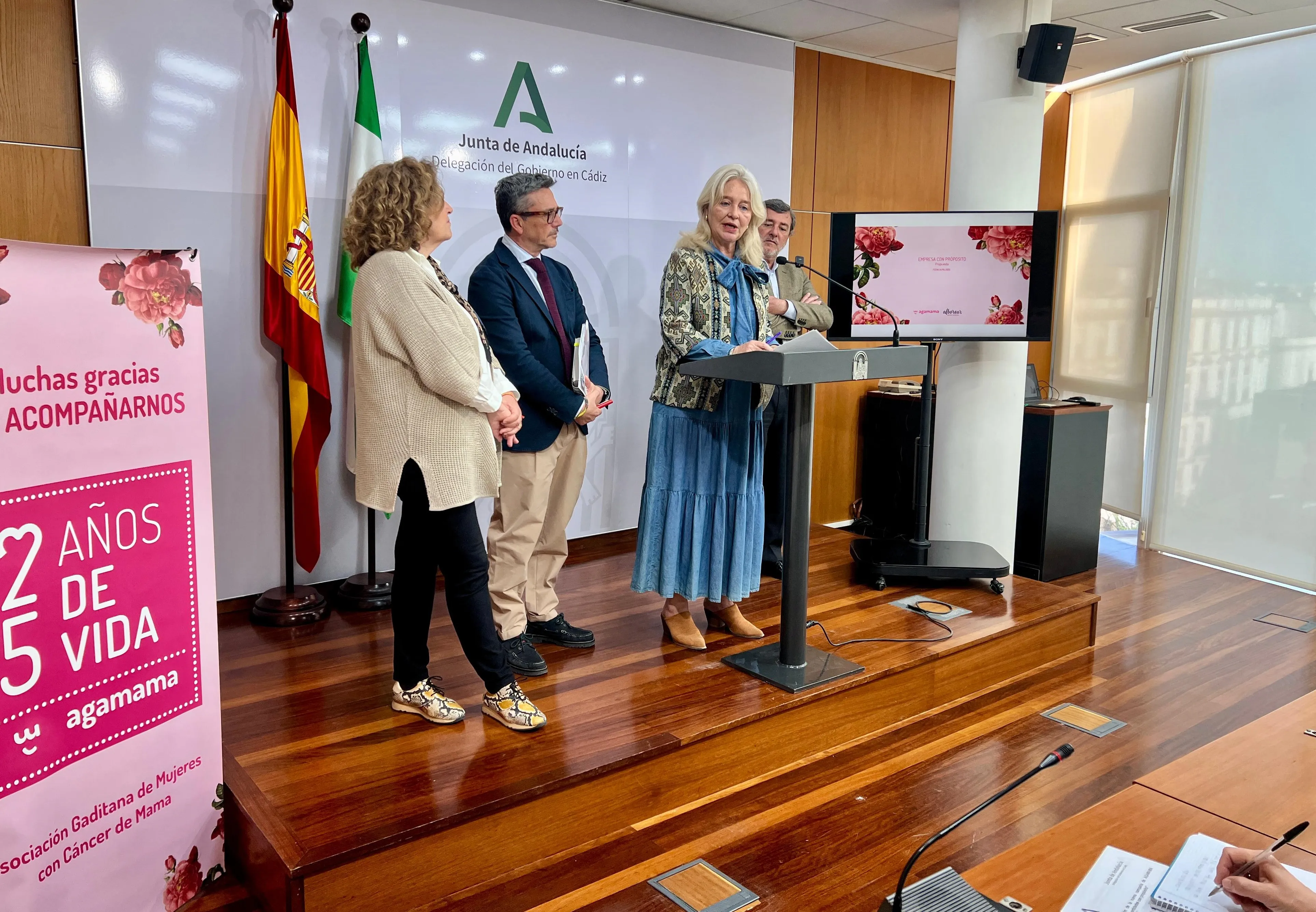 Mercedes Colombo interviene durante la atención a los medios en el acto