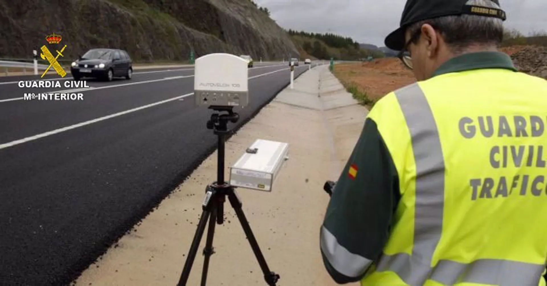  Control de velocidad de la Guardia Civil de Tráfico en una imagen de archivo.
