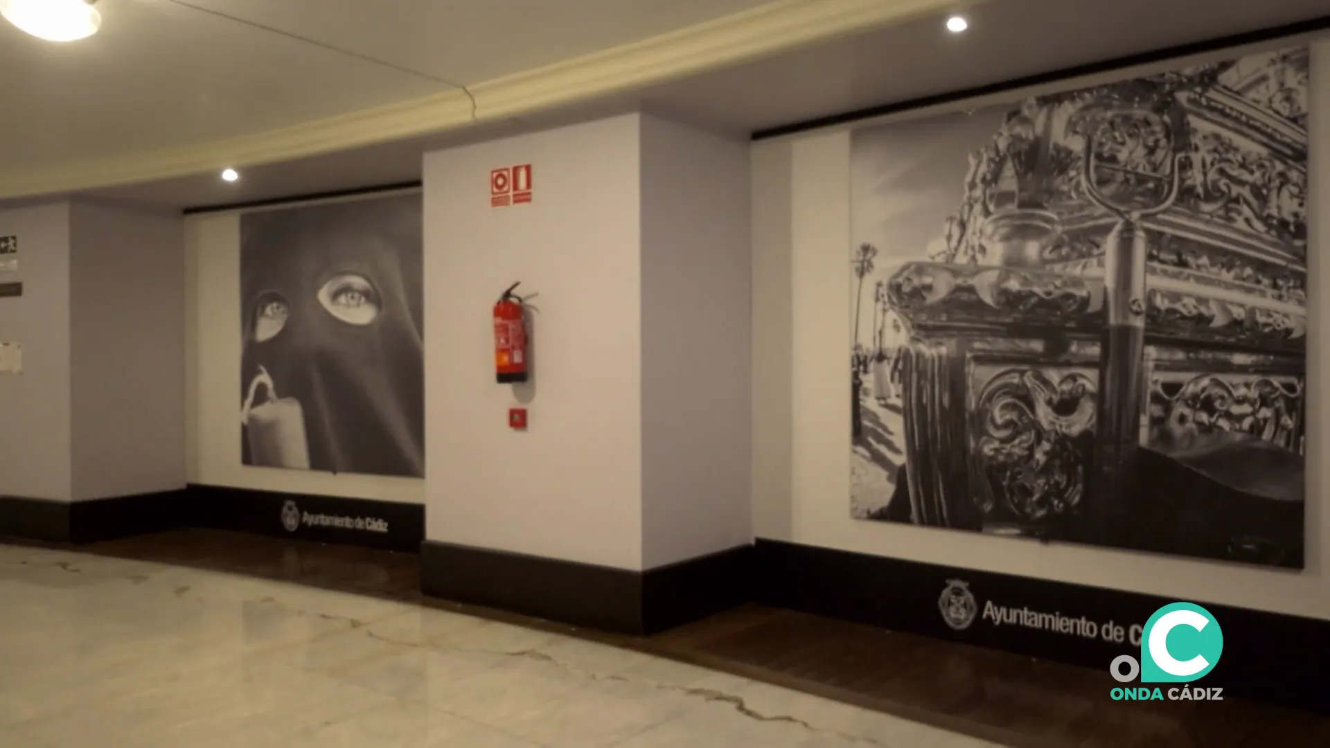 El interior del Gran Teatro Falla se ha preparado para el acontecimiento