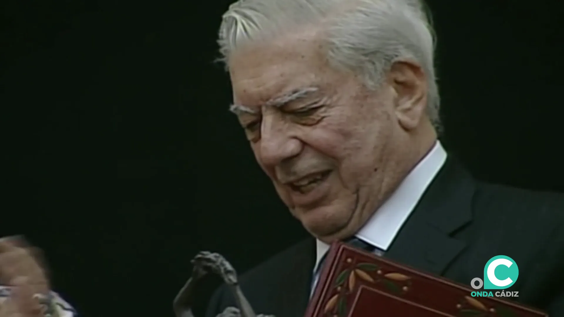 El afamado autor fue galardonado con el Premio Cortes de Cádiz en 2014