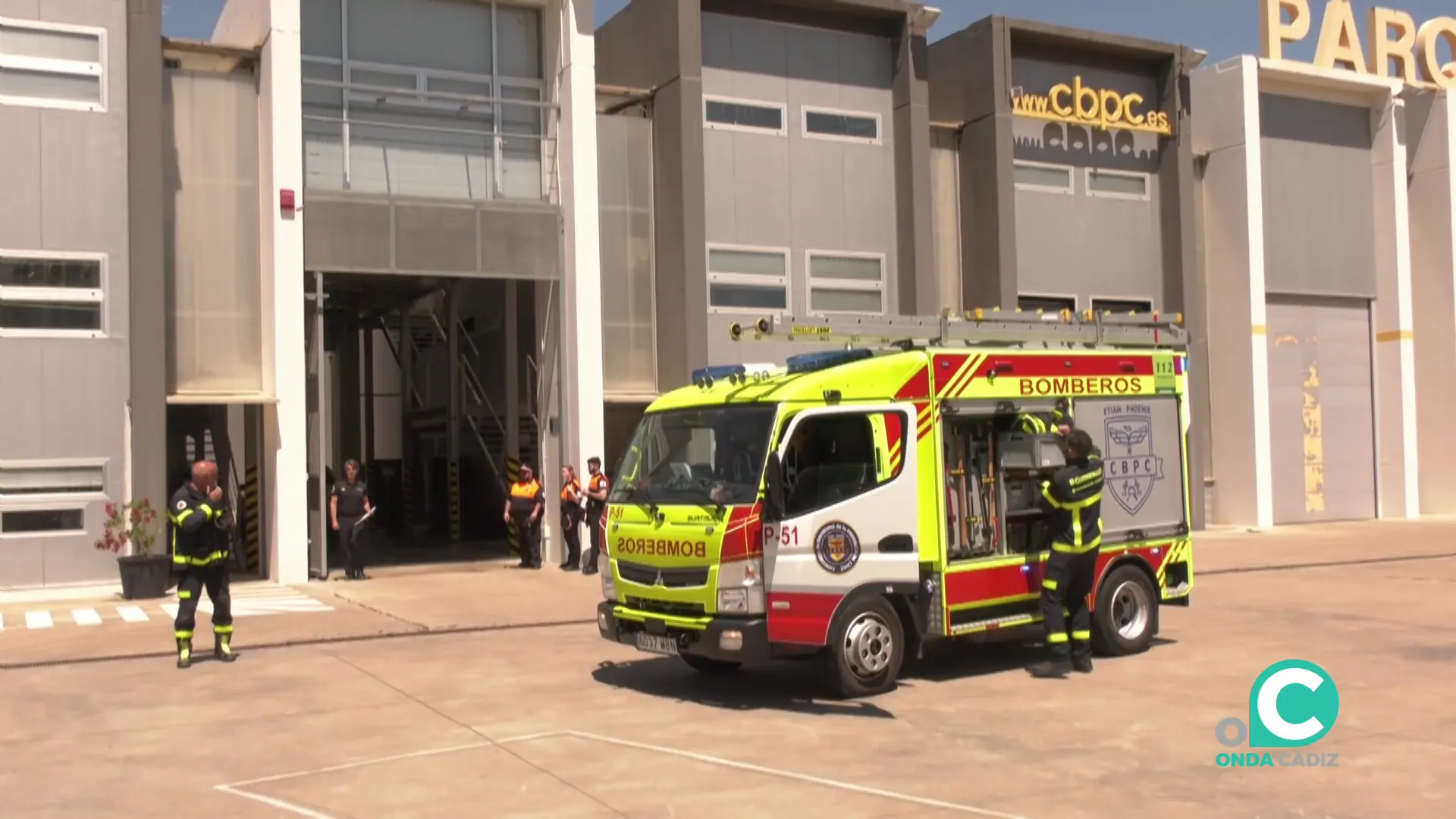 Vehículo en el parque de Bomberos de Cádiz este martes