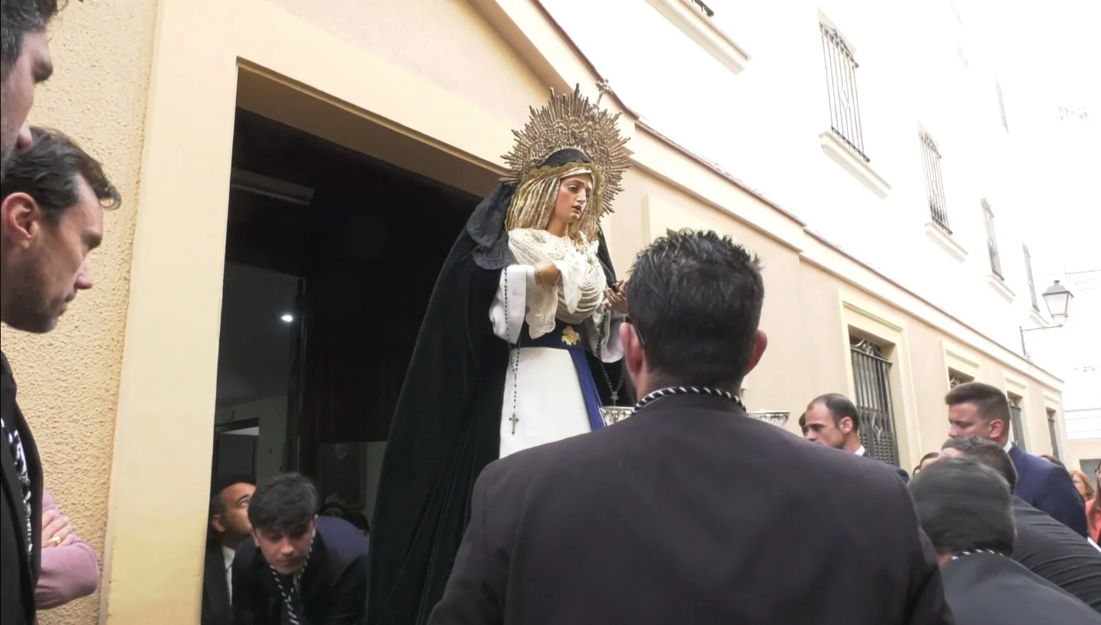 La hermandad de Jesús Caído da protagonismo a su titular mariana durante el mes de mayo